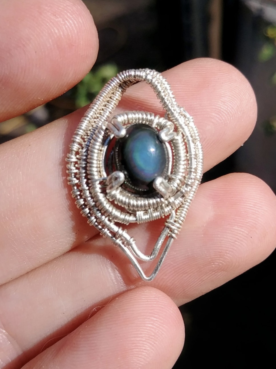 Wire wrapped prong setting tutorial 