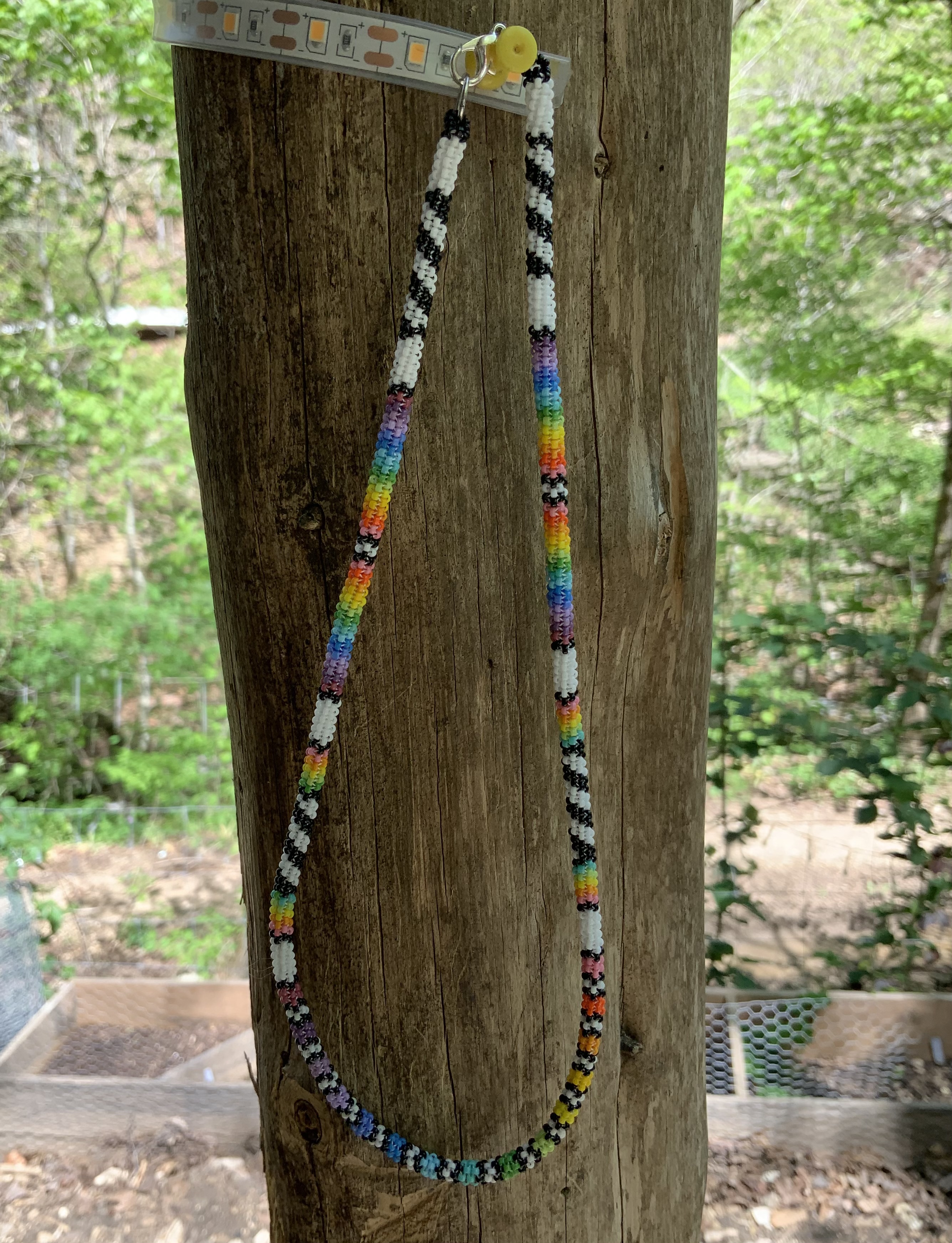 Rainbow rainbow pastel rainbow gourd stitched necklace 