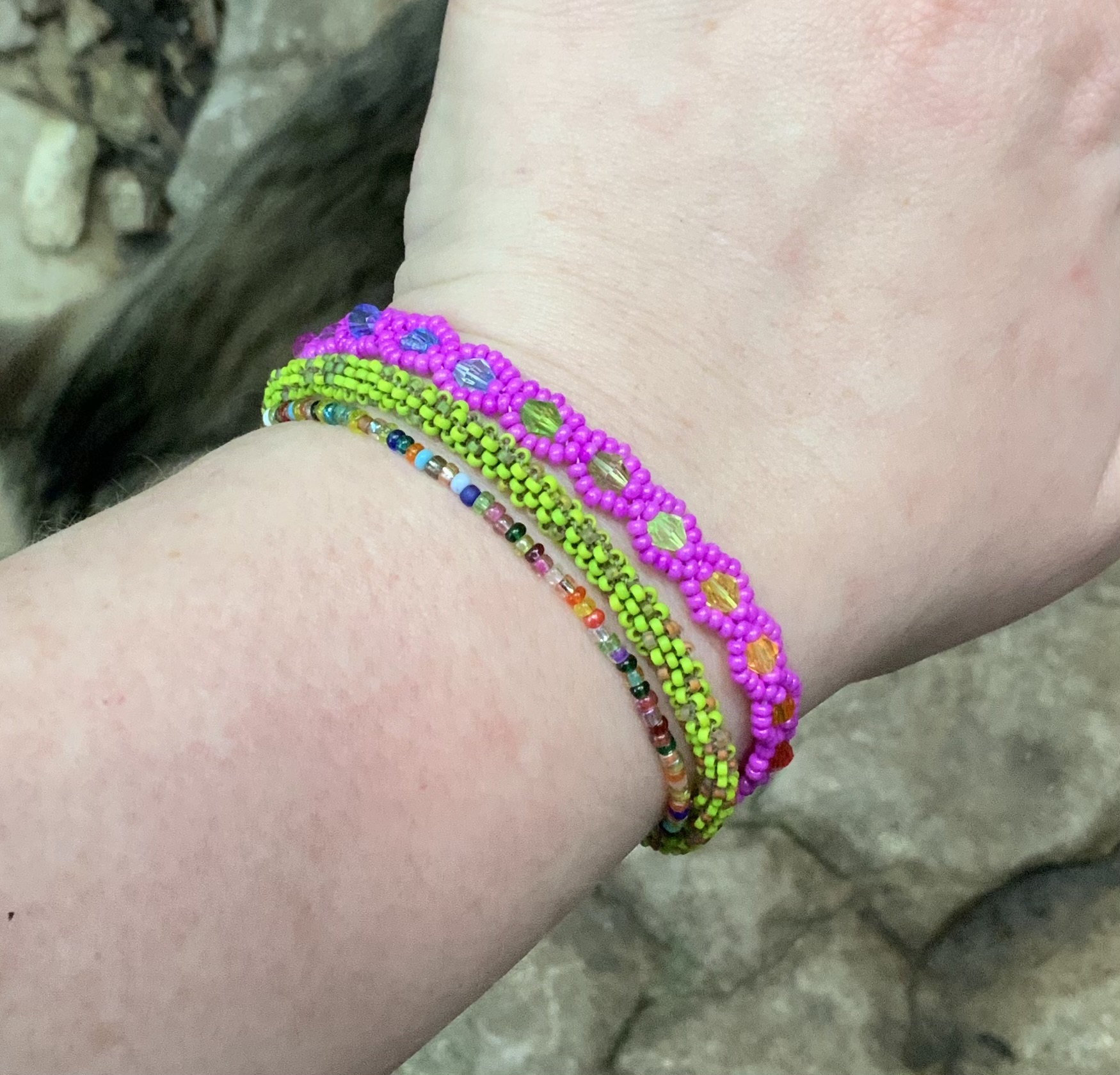 Magenta rainbow dots beaded bracelet