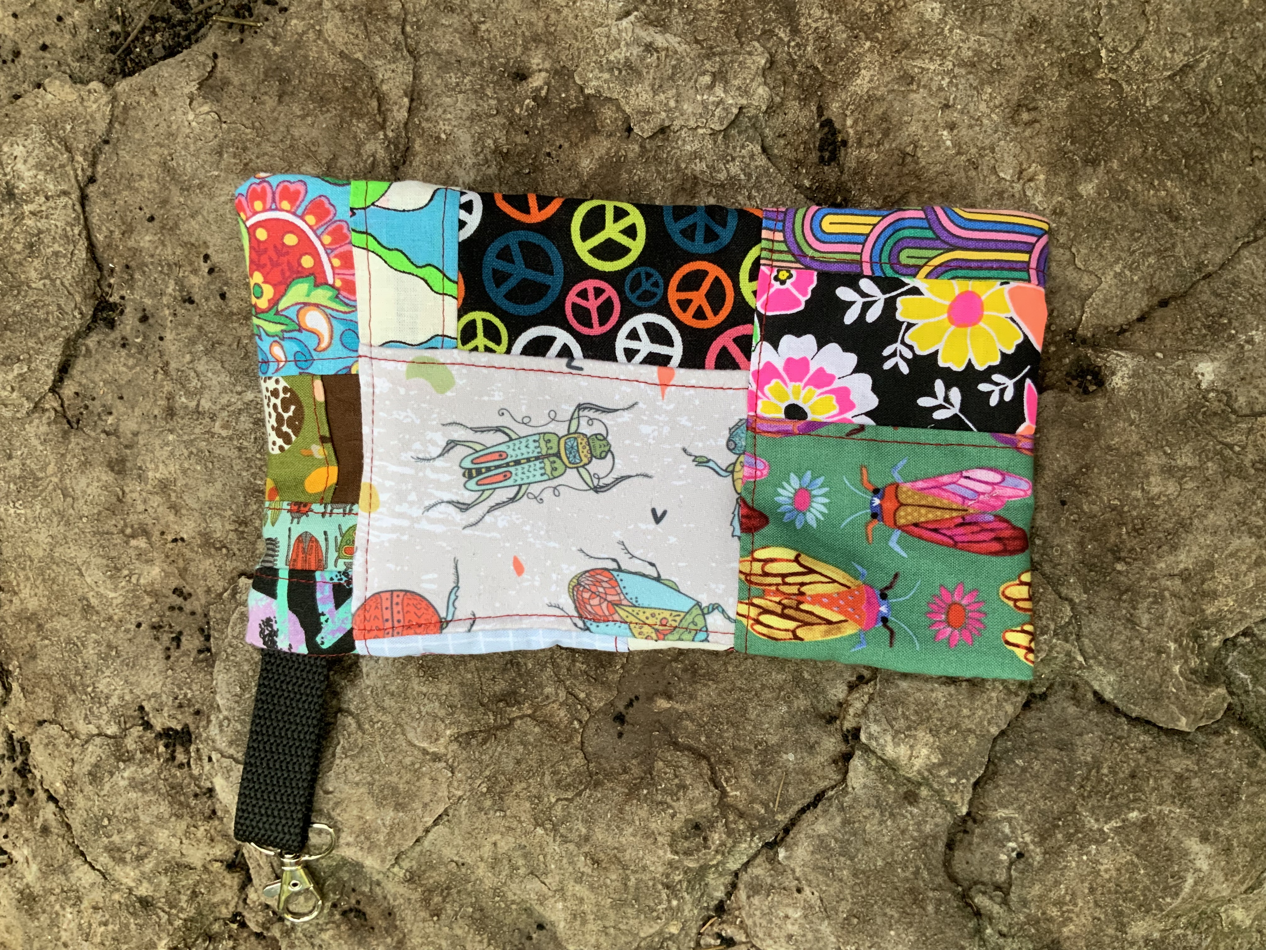 Small patchwork clip bag