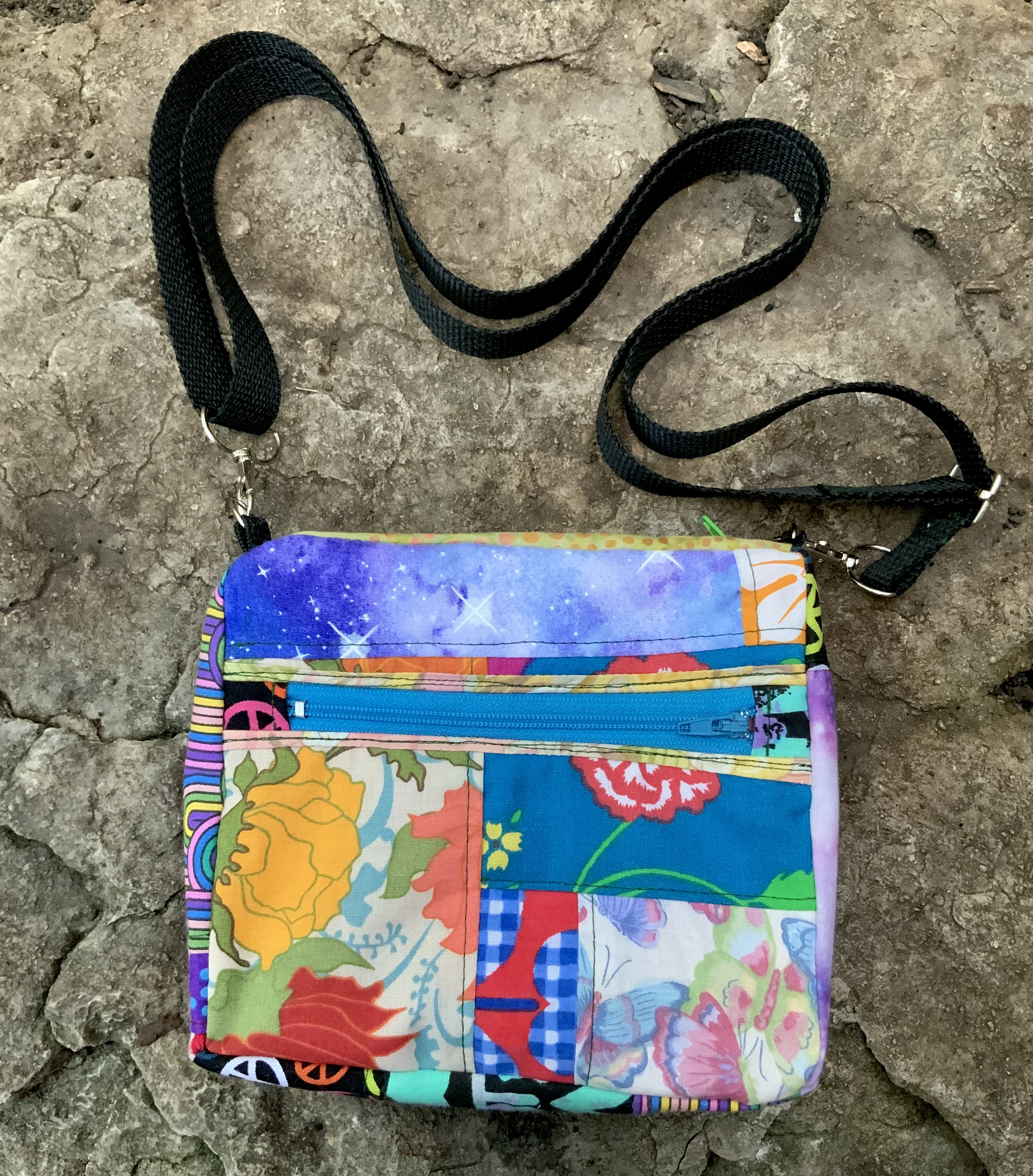 Primary flowers patchwork brick bag