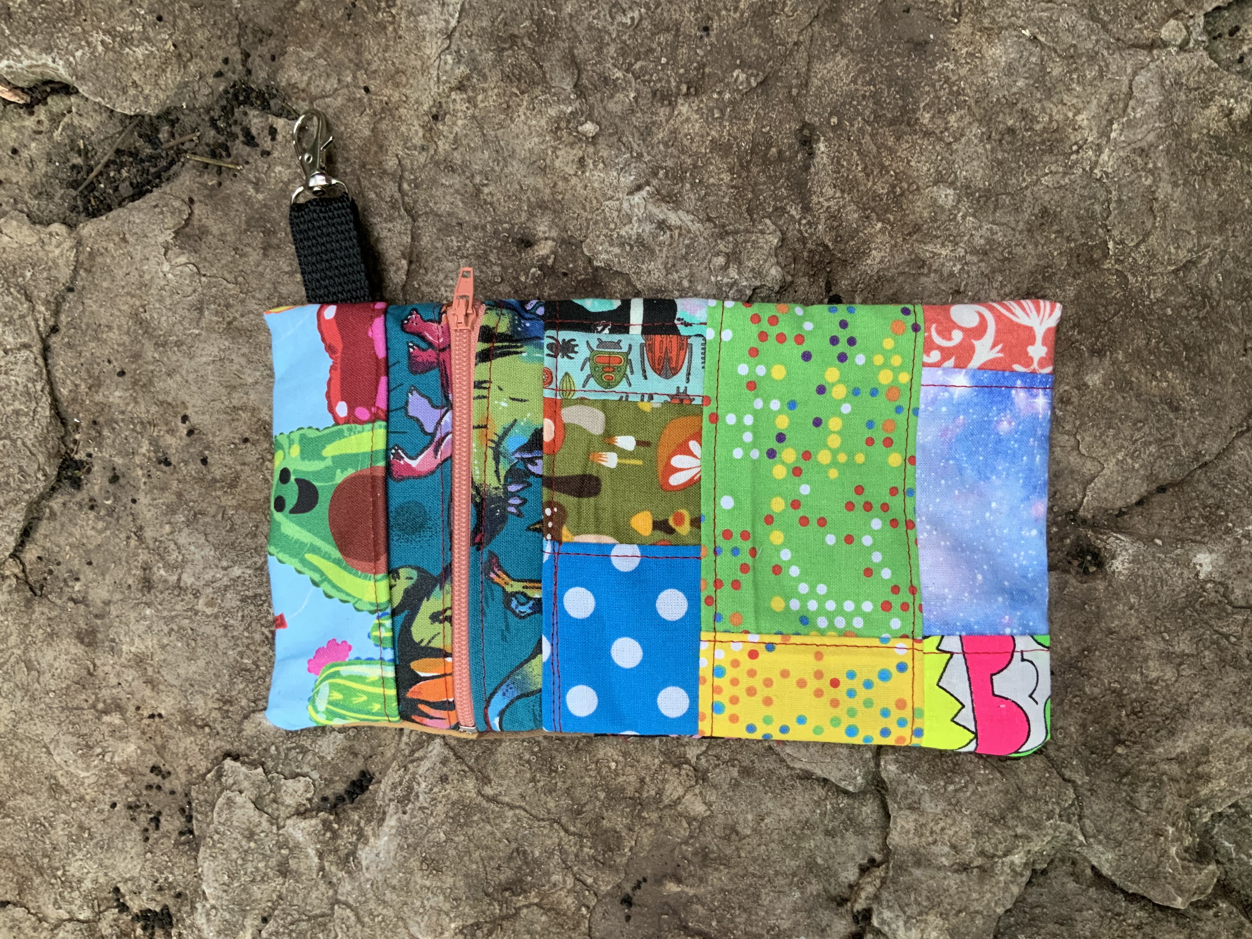 Small patchwork clip bag