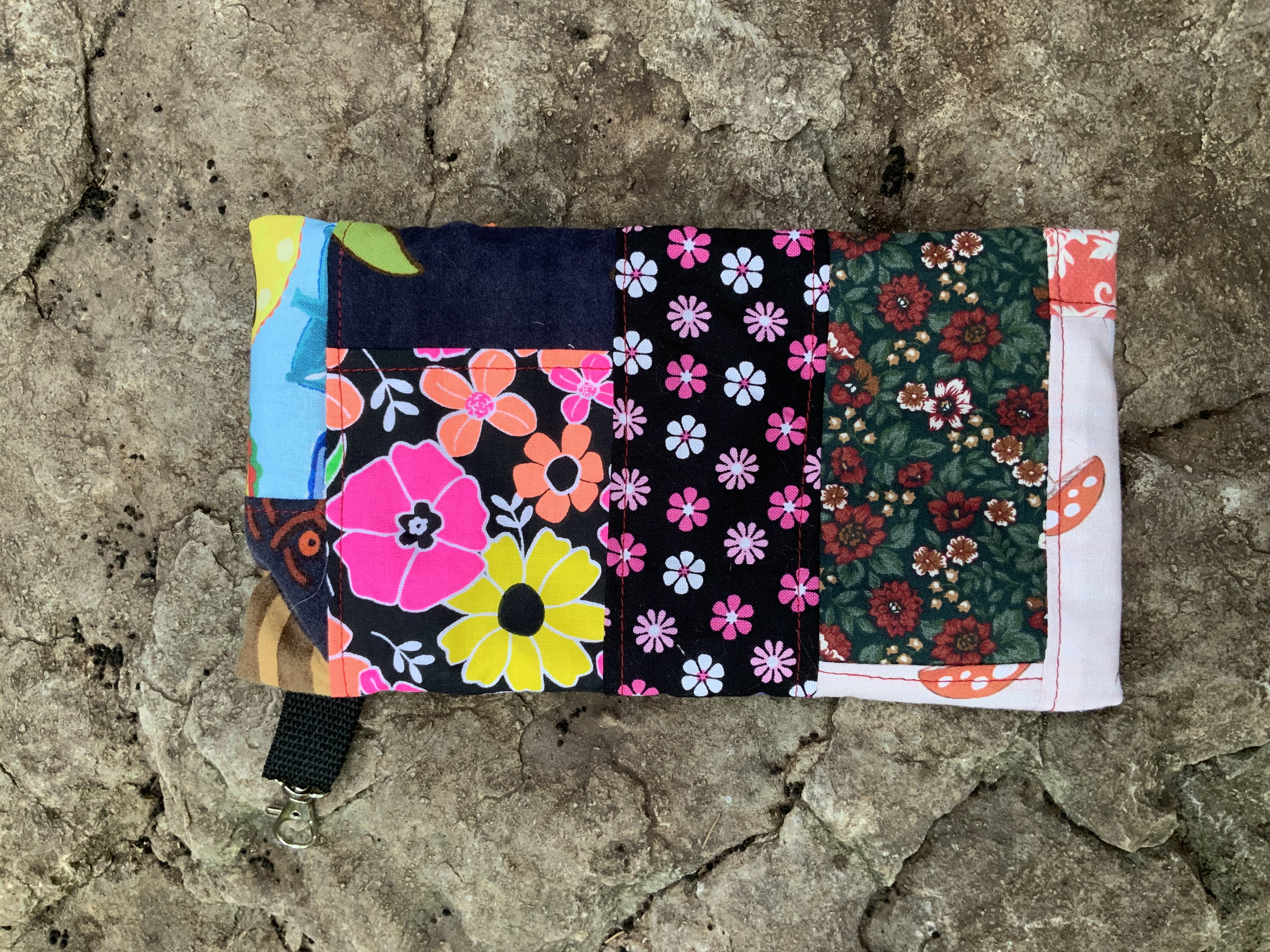 Small patchwork clip bag