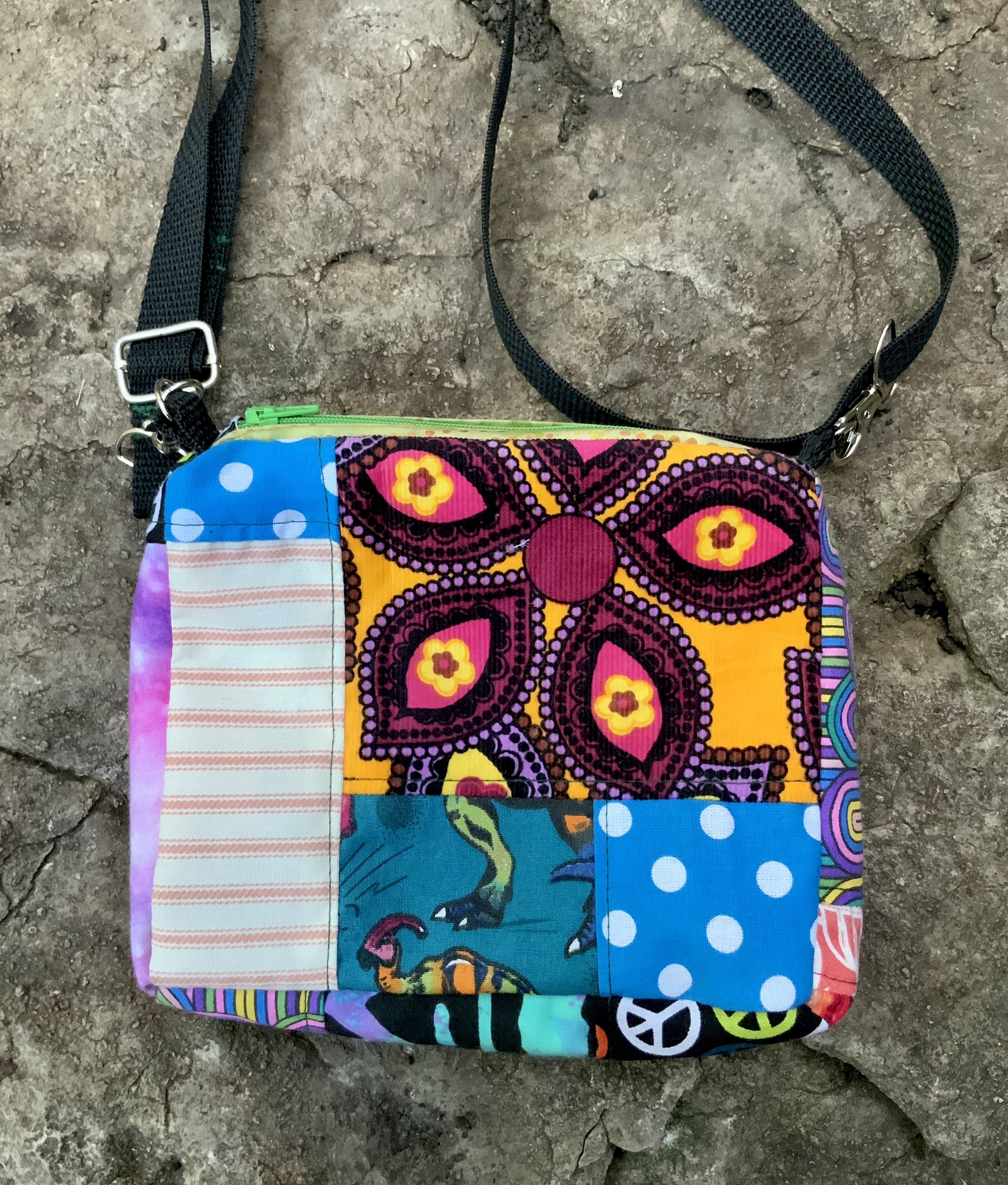 Primary flowers patchwork brick bag