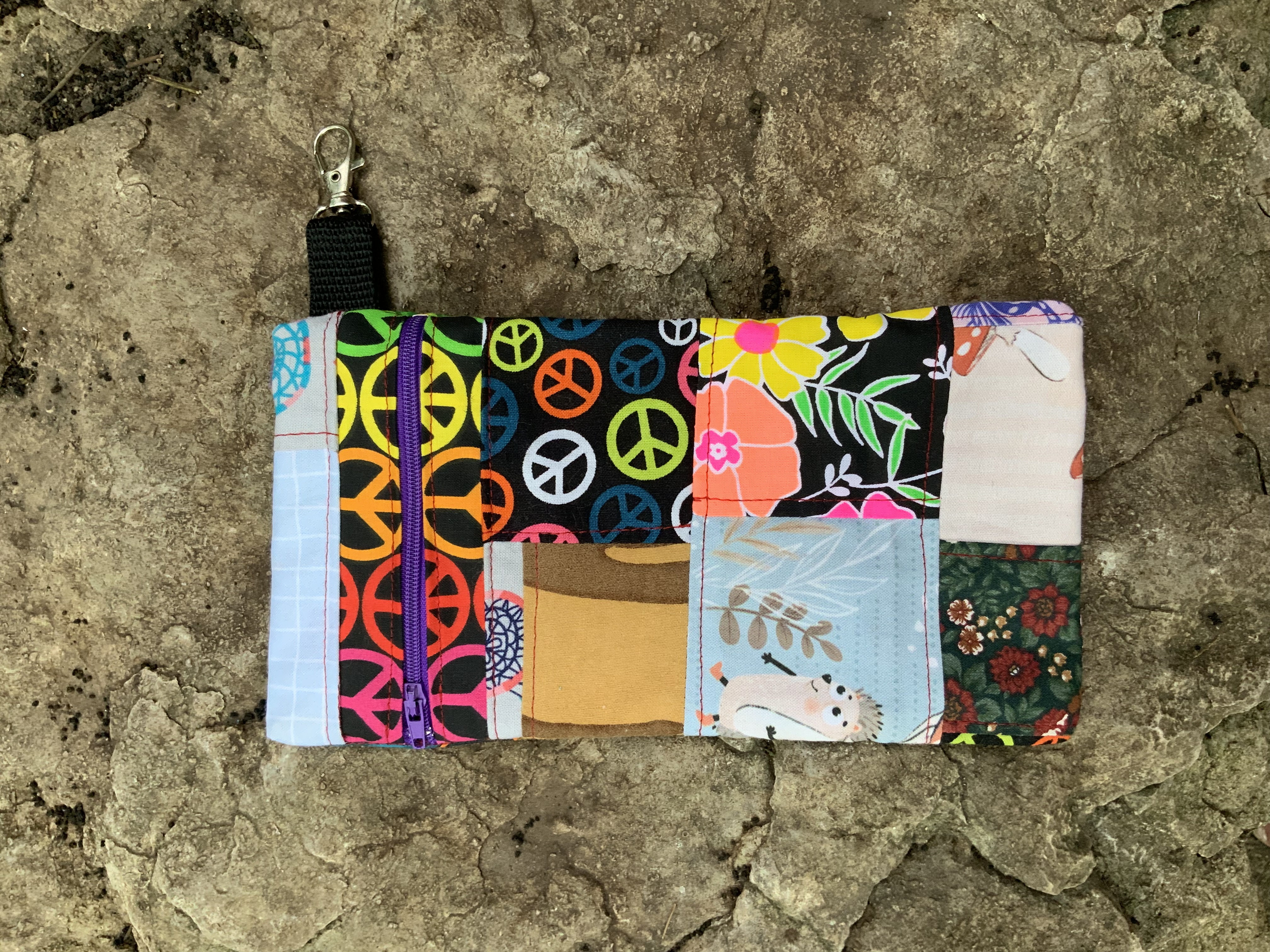 Small patchwork clip bag