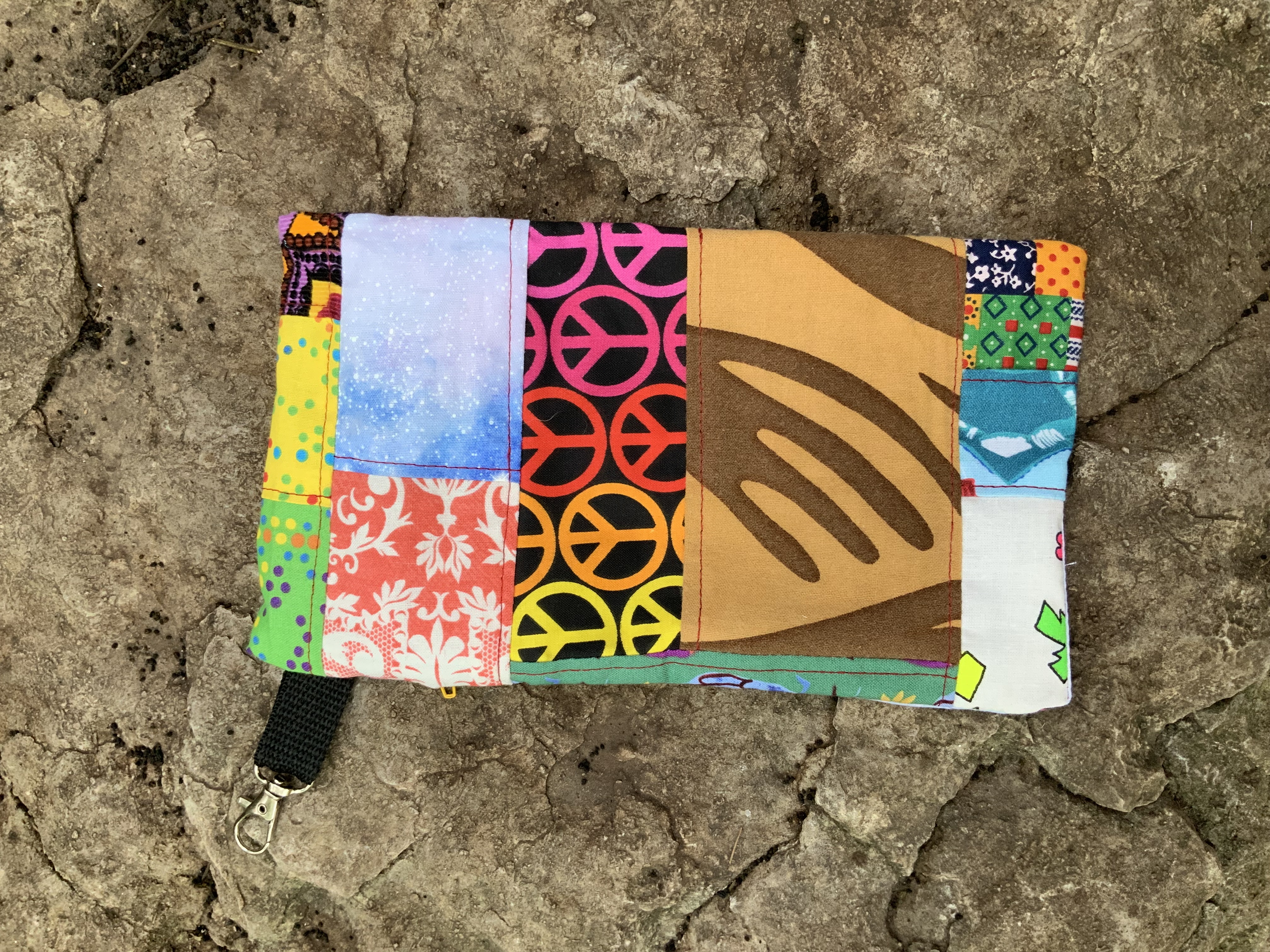 Small patchwork clip bag
