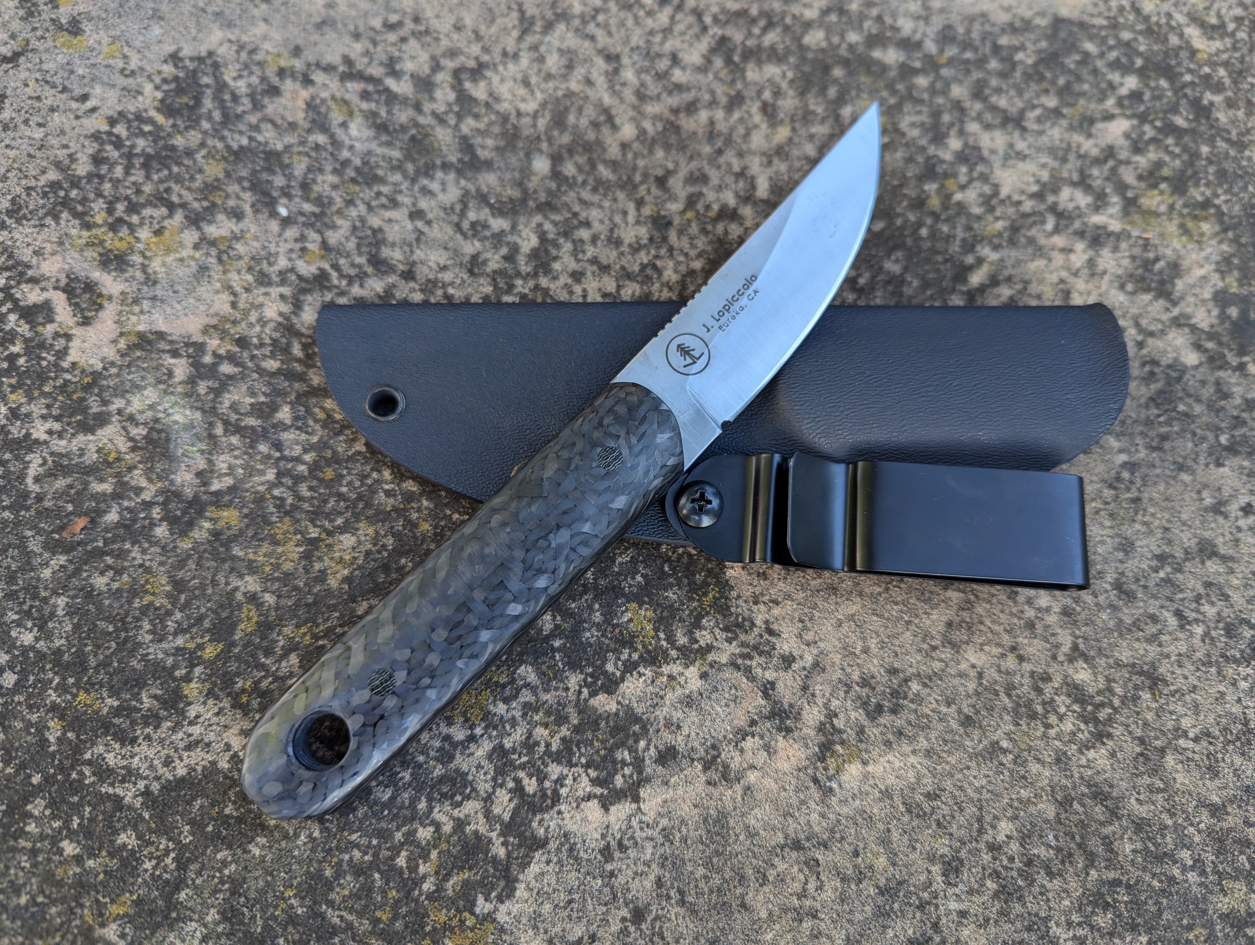Kaiken with Aerospace-Grade Carbon Fiber Handle with Kydex Sheath