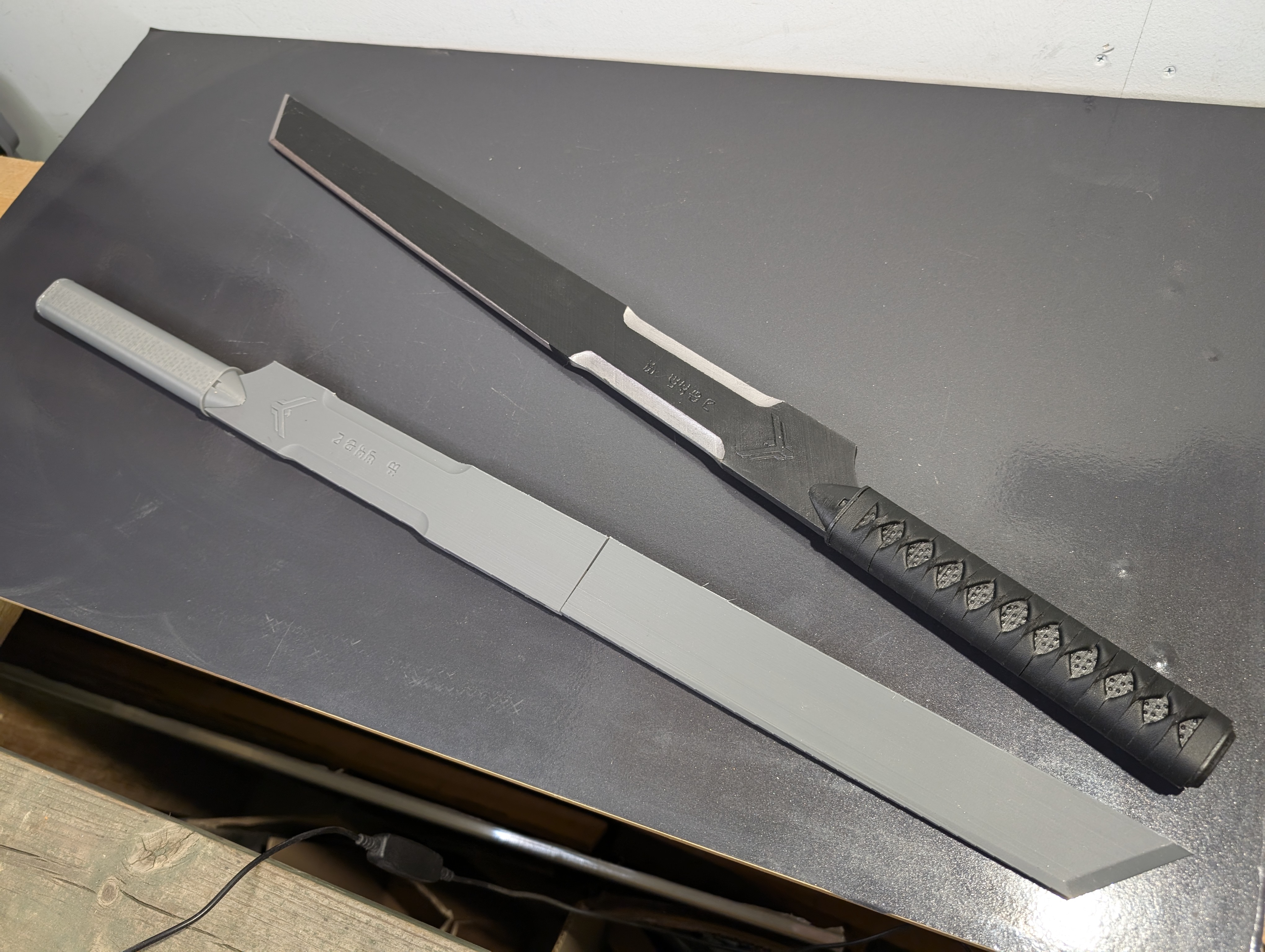 Duncan Idaho Long Blade