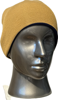 SPORTS & ATHLETICS: FOOTBALL KNIT CAP