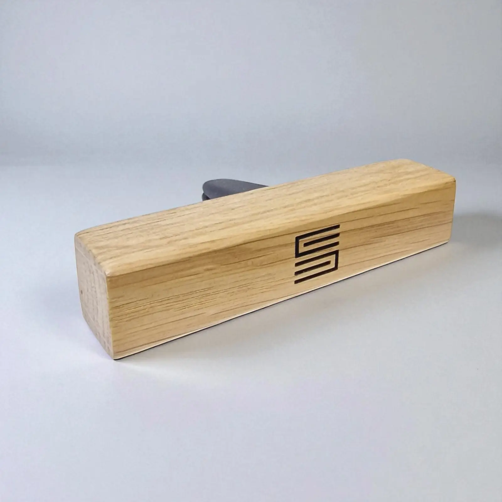 Automobilio kvapo rinkinys į groteles 