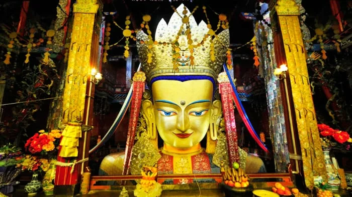 Tibet: Tashilhunpo Monastery Exploration