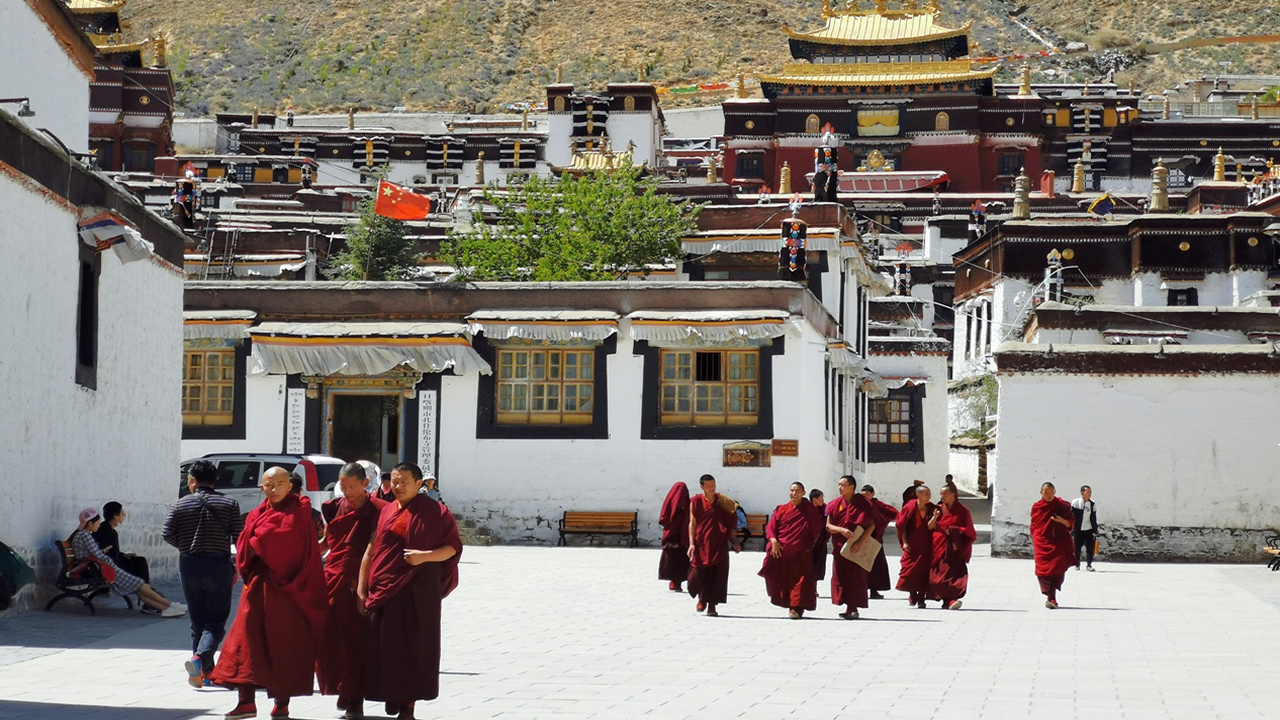 Tibet: Tashilhunpo Monastery Exploration