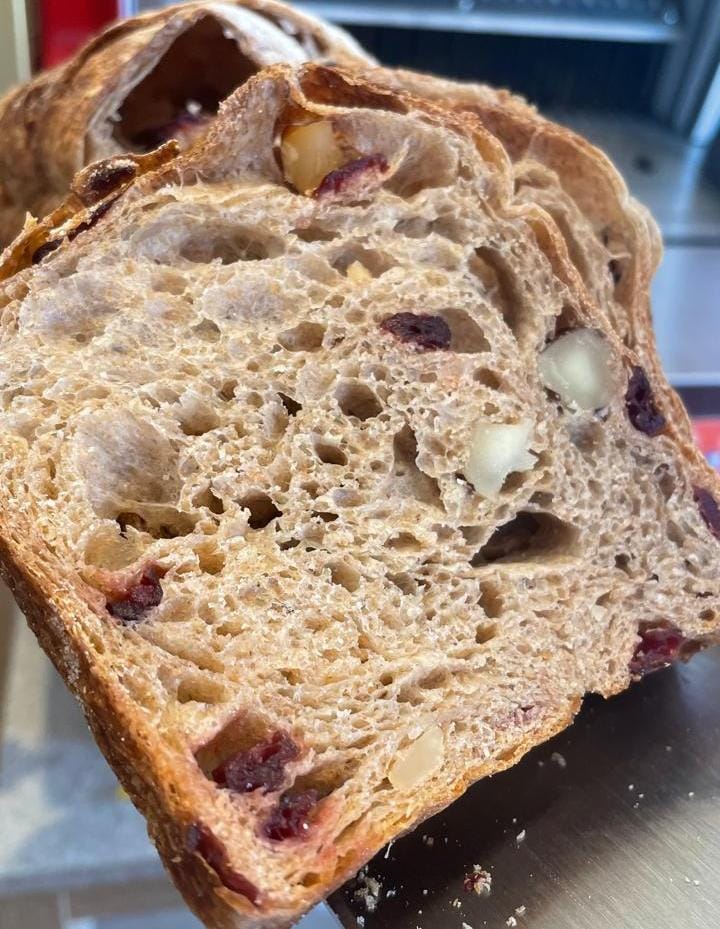 Pão de forma integral recheado (terça-feira)