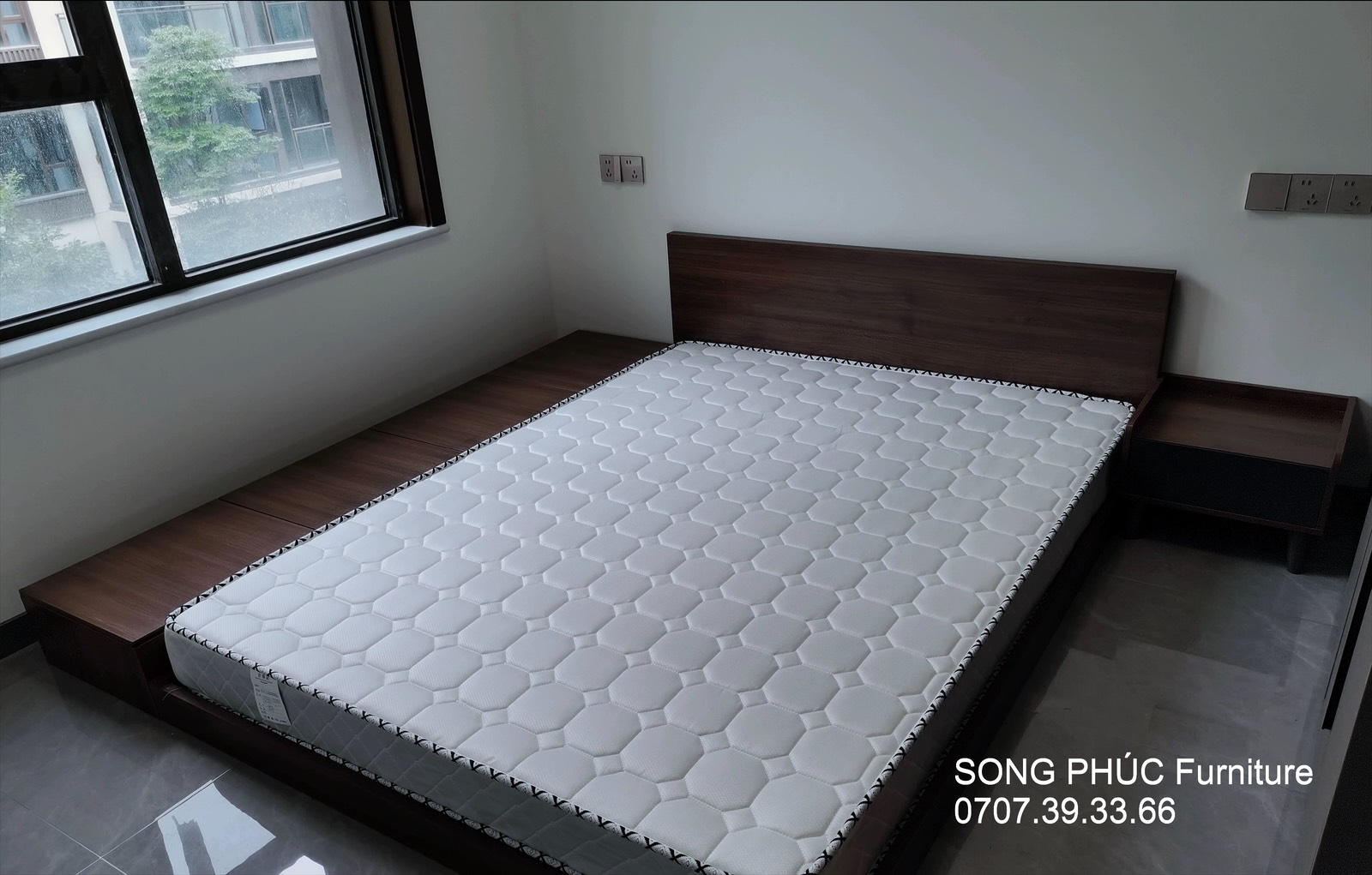 Giường Ngủ Kiểu Nhật Bằng Gỗ Đẹp Hiện Đại SP-208