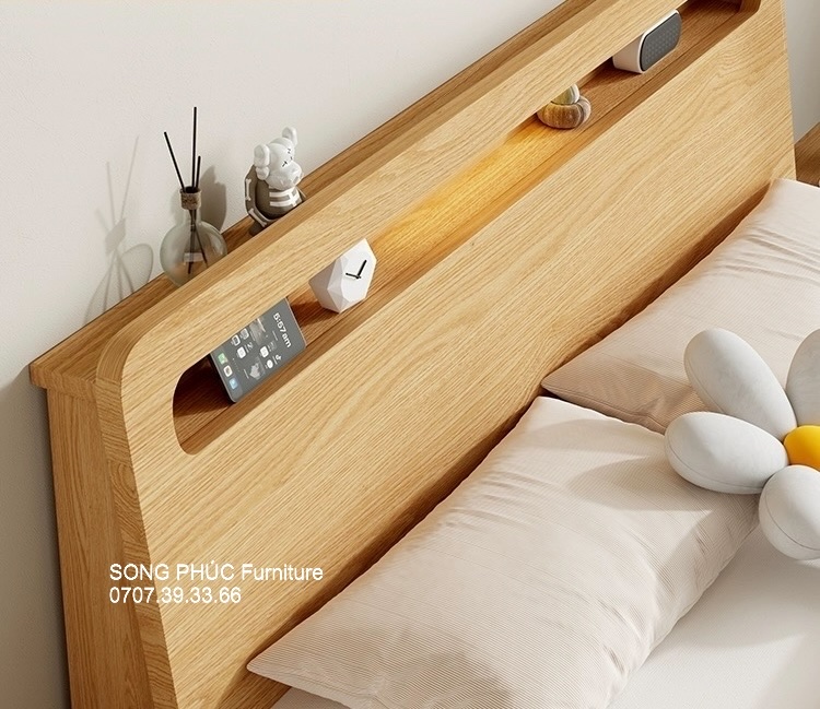 Giường Gỗ Sồi Hiện Đại Sang Trọng SP-301