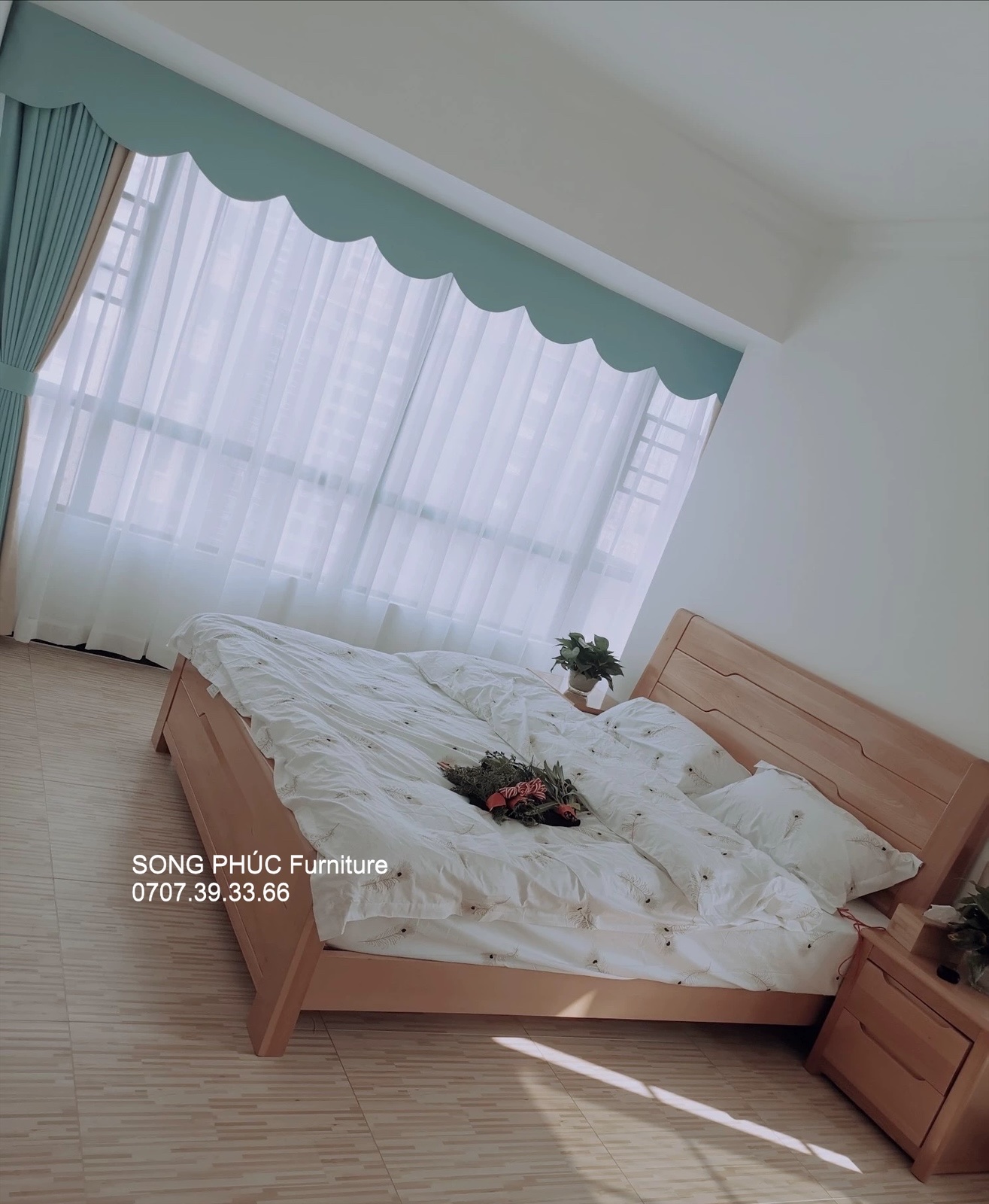 Giường Ngủ Gia Đình Gỗ Tự Nhiên Cao Cấp SP-302