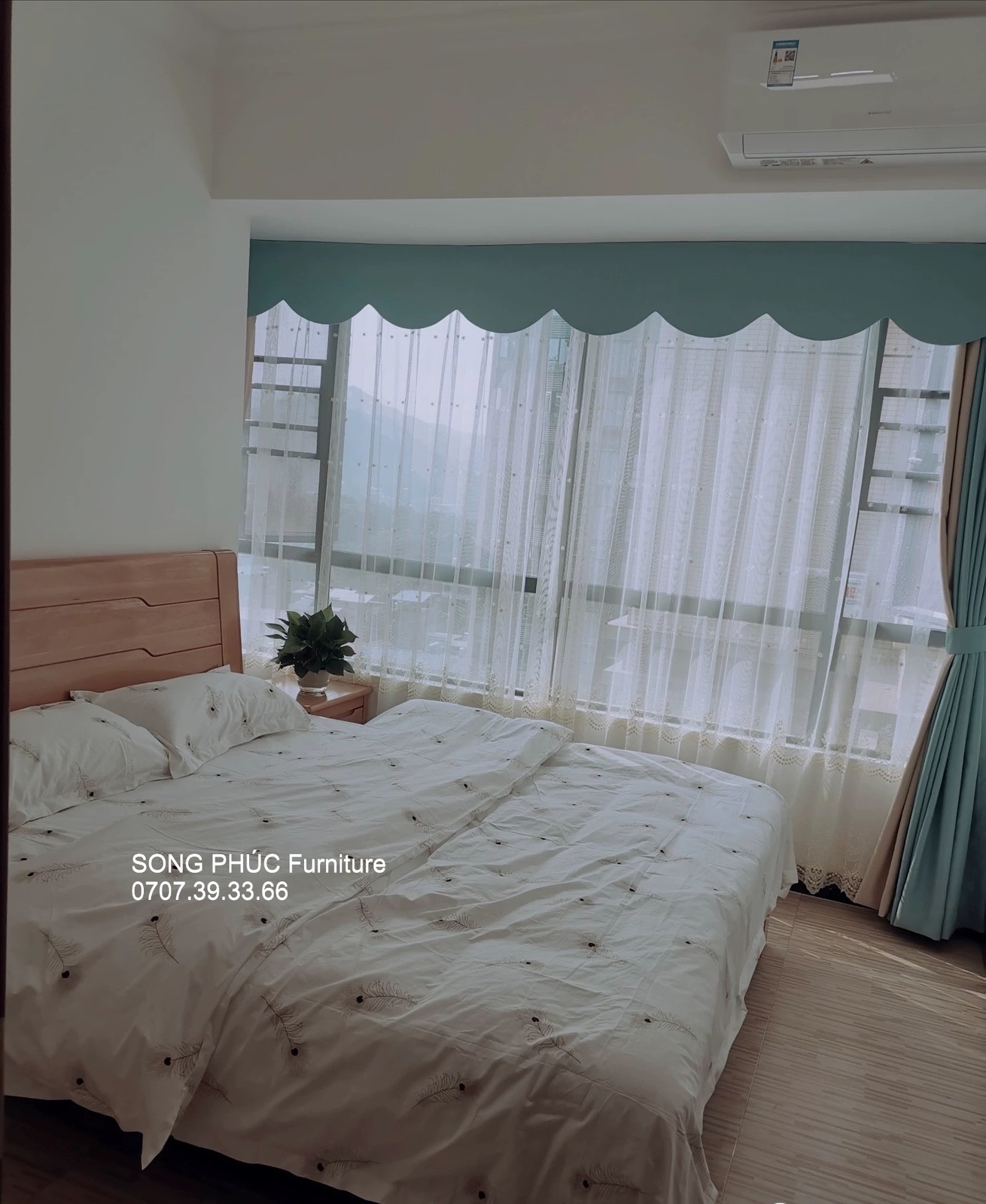 Giường Ngủ Gia Đình Gỗ Tự Nhiên Cao Cấp SP-302