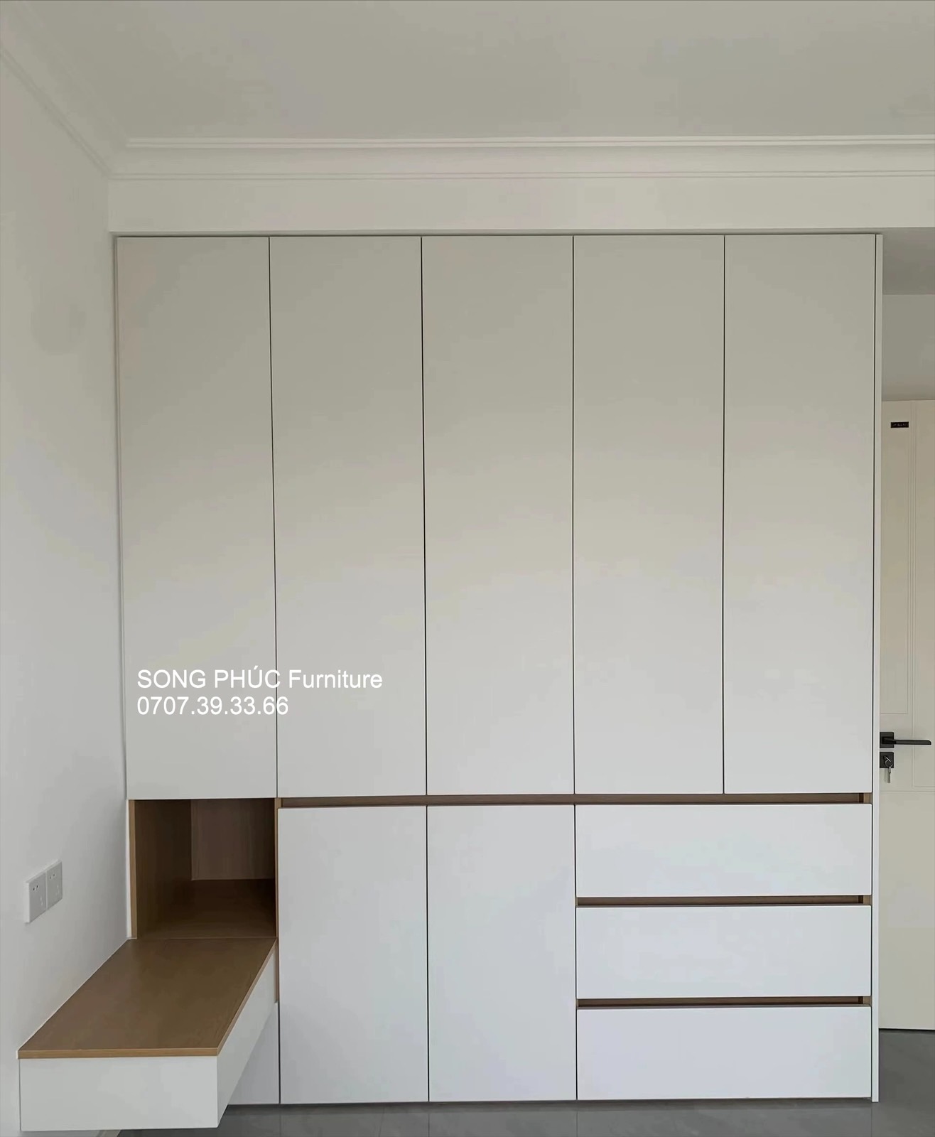 Tủ Quần Áo Gỗ Kiểu Dáng Hiện Đại Đơn Giản Giá Rẻ SP-411 (2100k/m2)