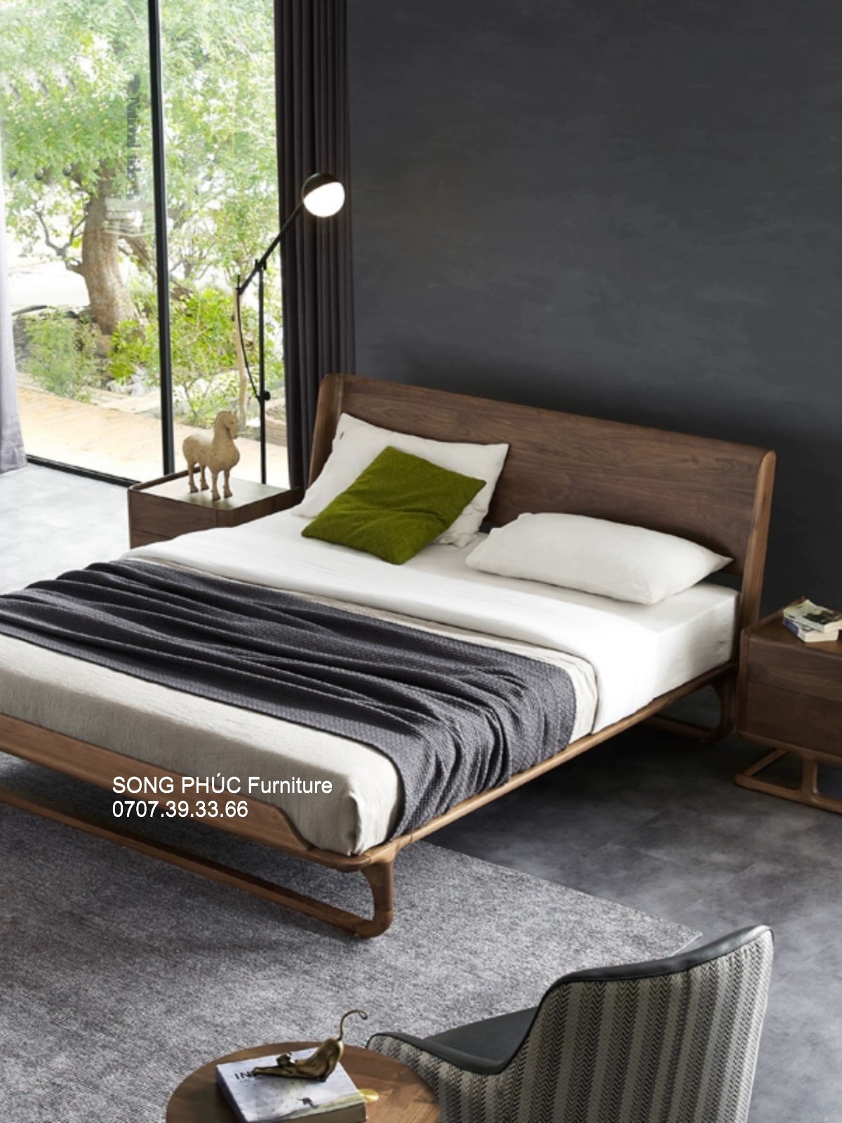 Mẫu Giường Ngủ Gỗ Tự Nhiên Màu Óc Chó Hiện Đại, Sang Trọng SP-309