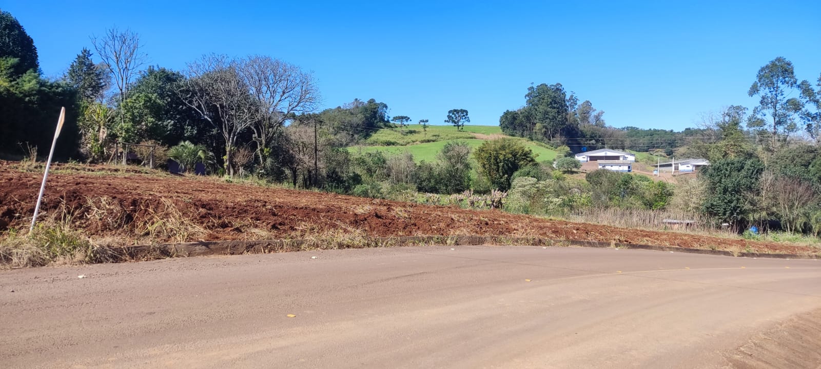 Vende 6 terrenos de 300 metros
