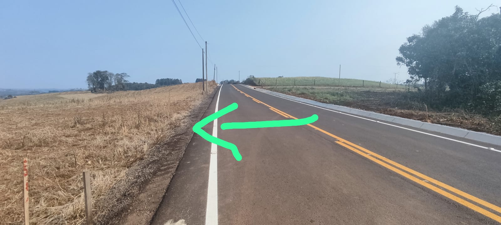 Chácara à Beira do Asfalto na Linha Limeira