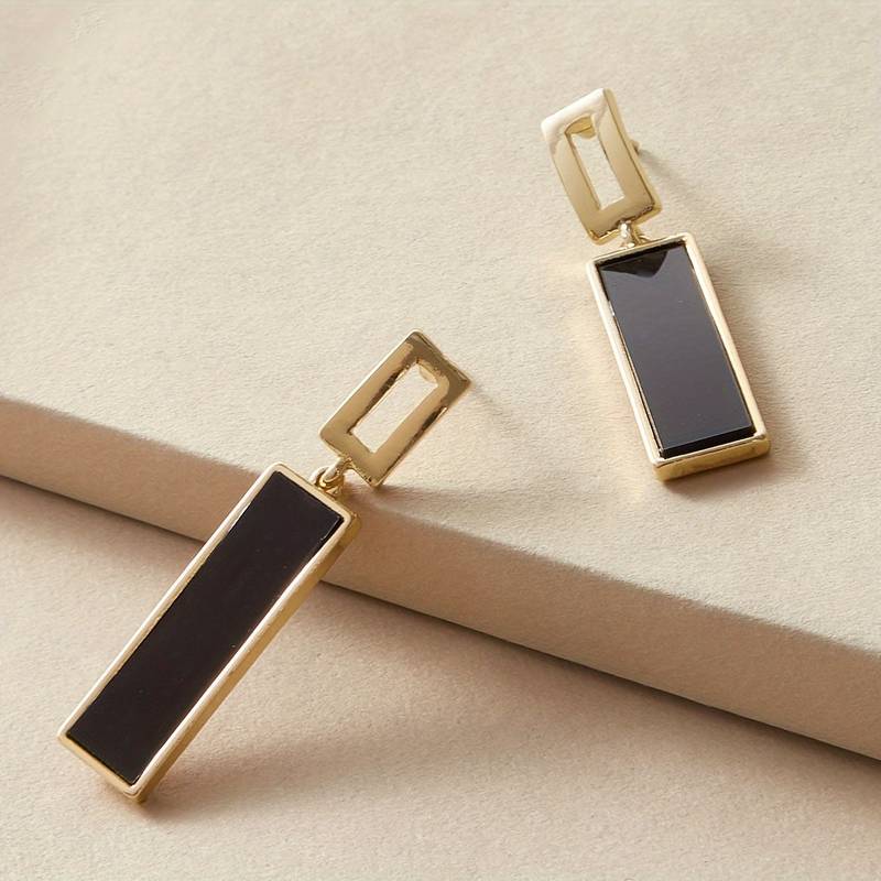 Black square-shaped dangle earrings