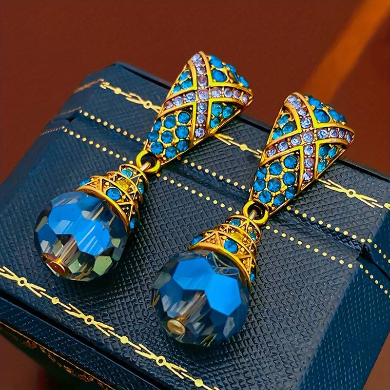 Elegant Dangle 18k Gold Plated Earrings. 