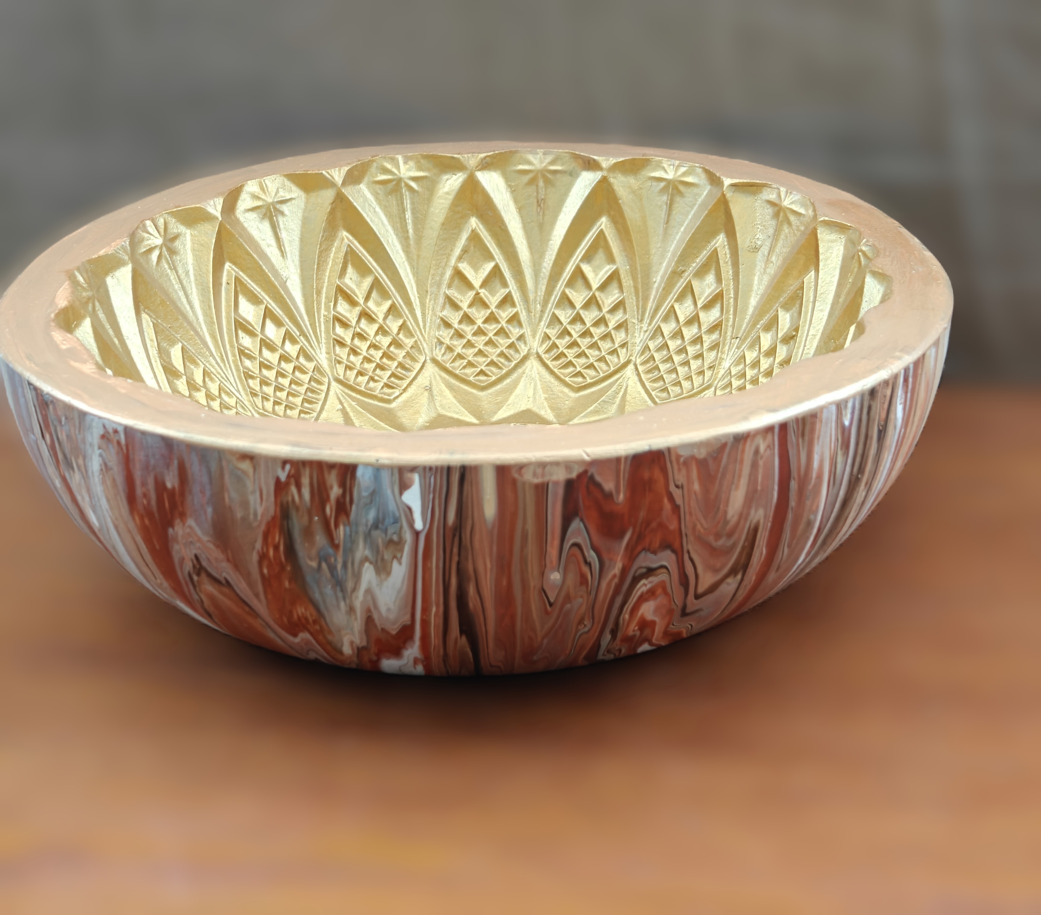 Decorative wooden bowl
