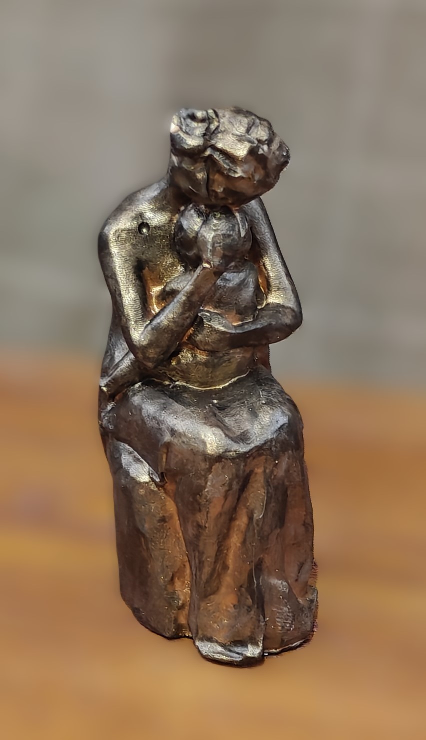 Mother and child sculpture