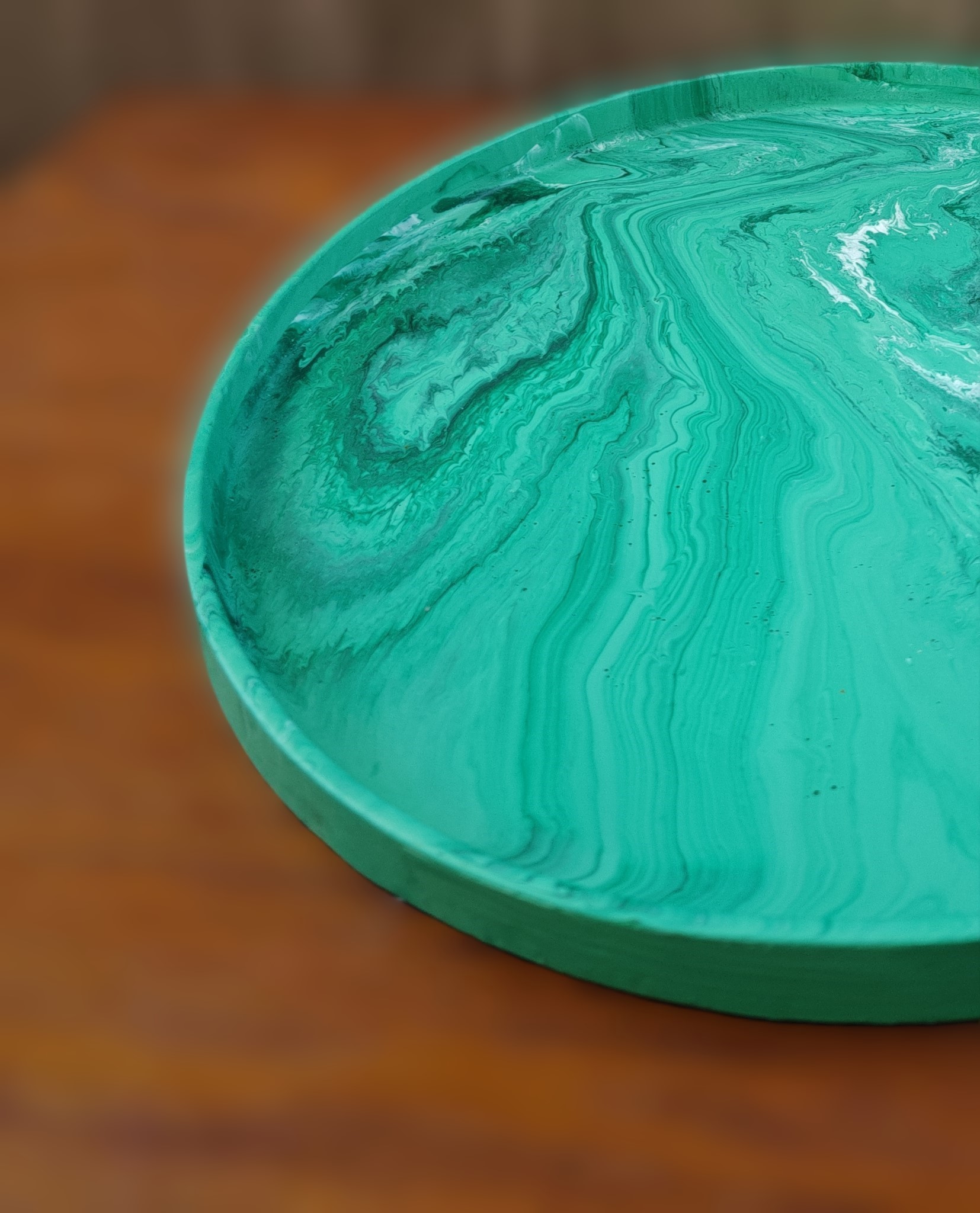 Handmade Elegant green swirl design concrete tray 