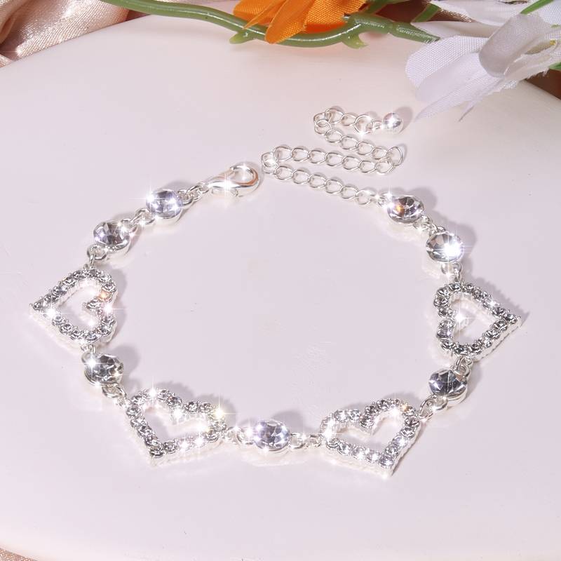 Heart shaped crystal bracelet