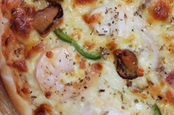 ซุปเปอร์ดีลักซ์ Super Deluxe Pizza