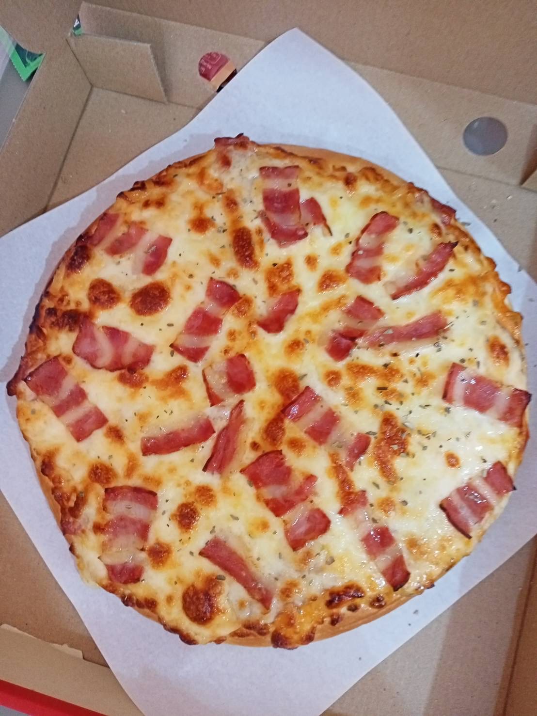 เบค่อนชีส Bacon Cheese Pizza