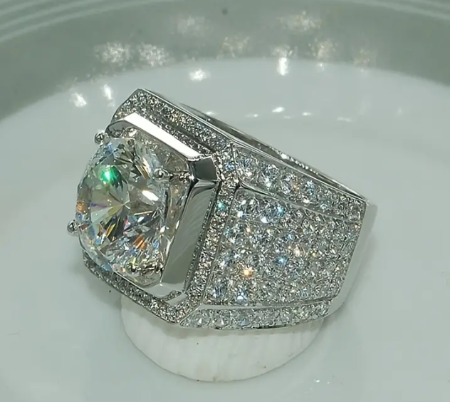 Mens Glossy Zircon Full Rhinestone Ring Funky Ring Accessory Jewelry