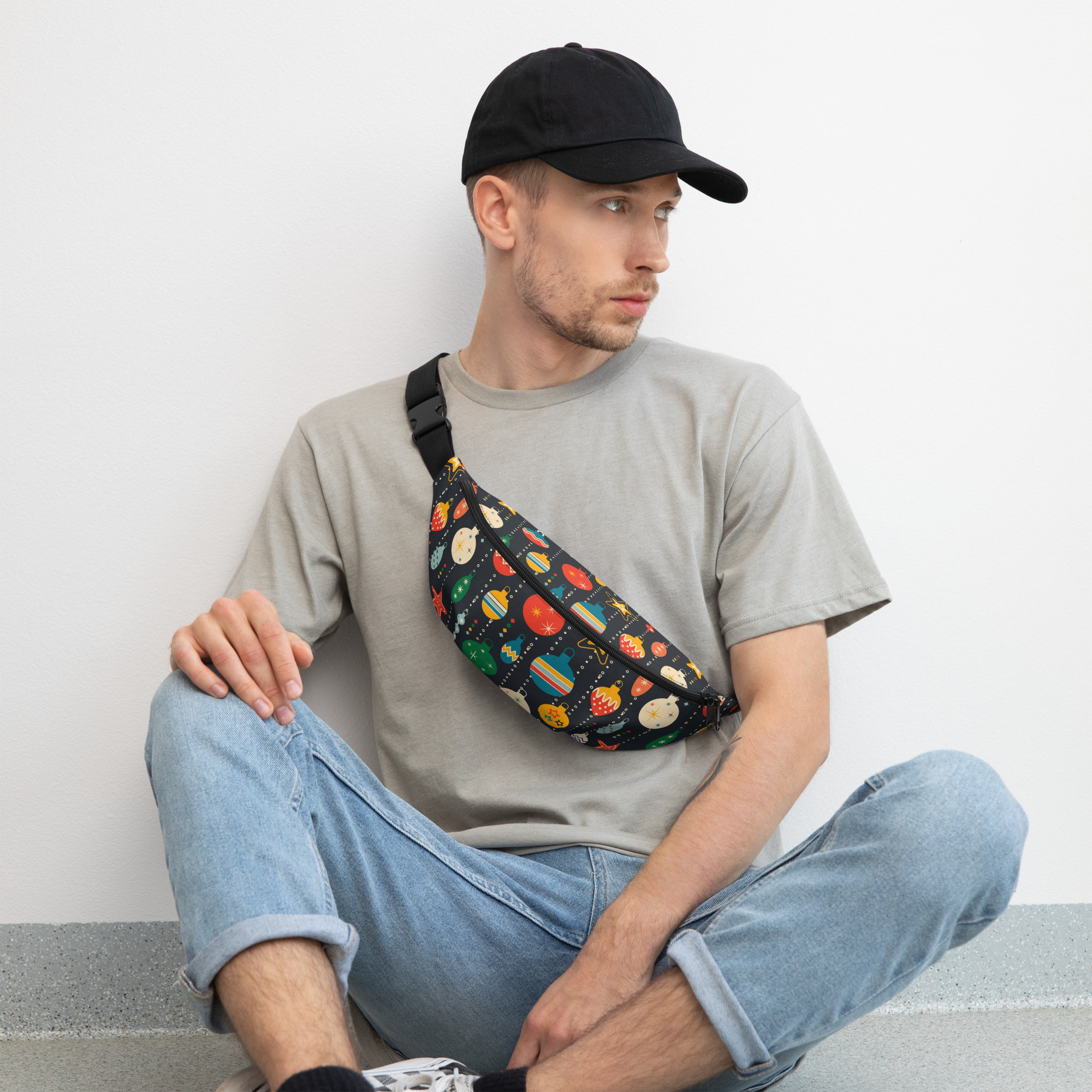 Retro Christmas fanny pack - unisex