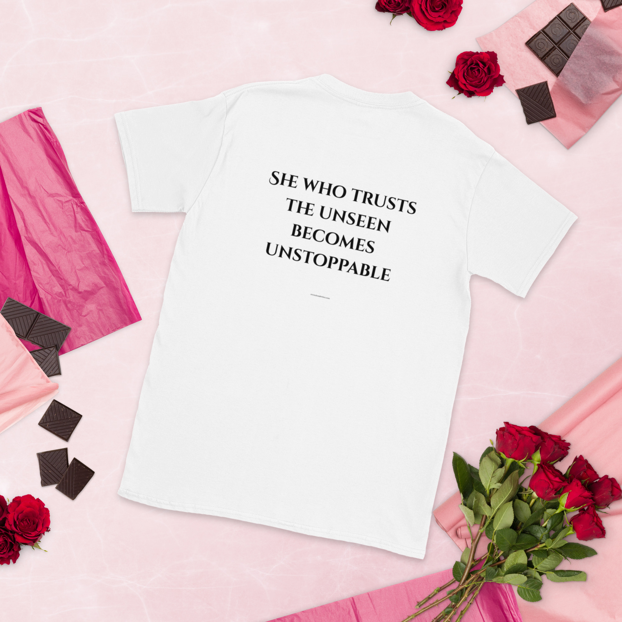 She Who Trusts the Unseen Becomes Unstoppable – Divine Feminine Women’s T-Shirt