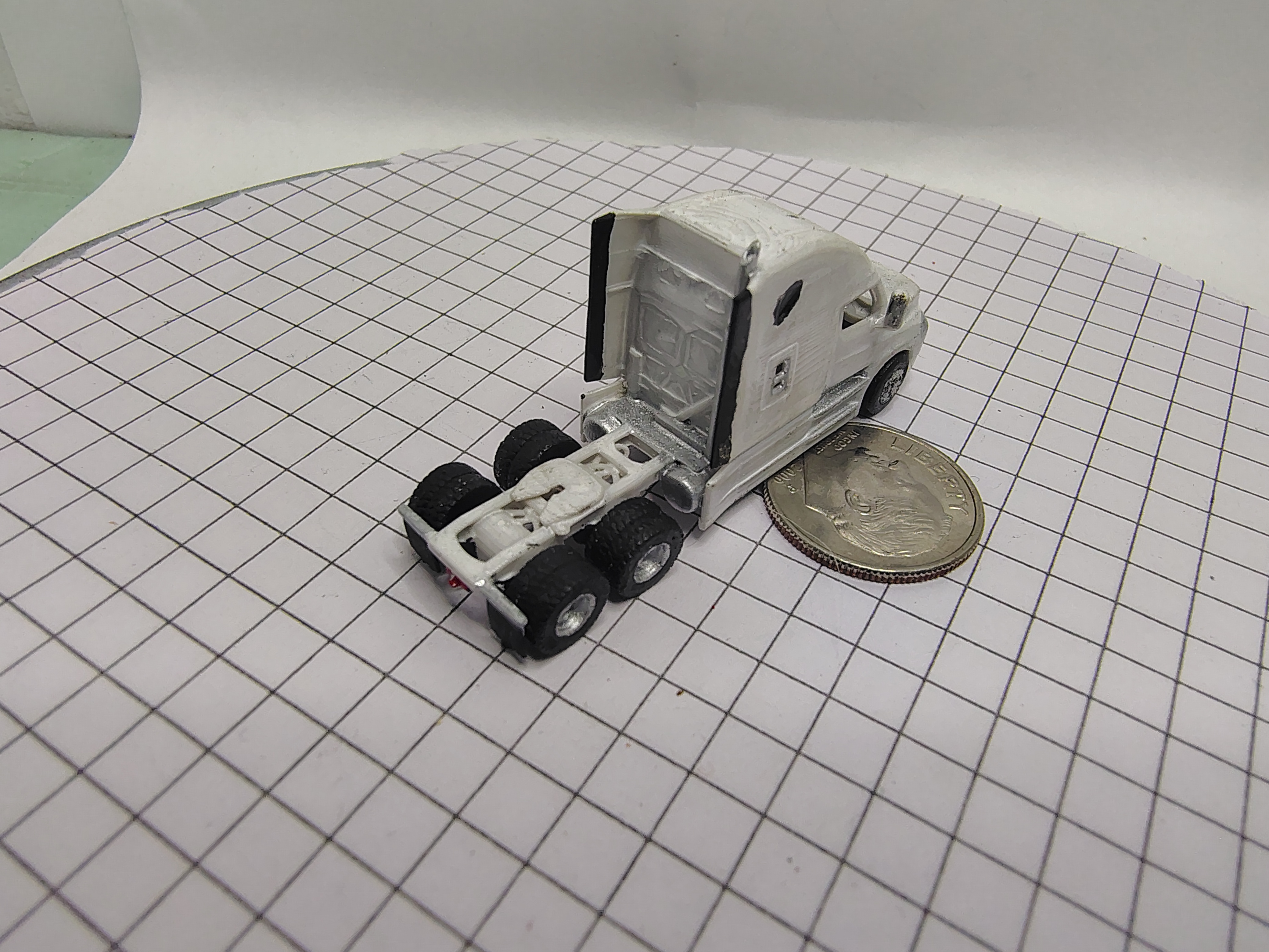 N Scale Freightliner Cascadia Sleeper 