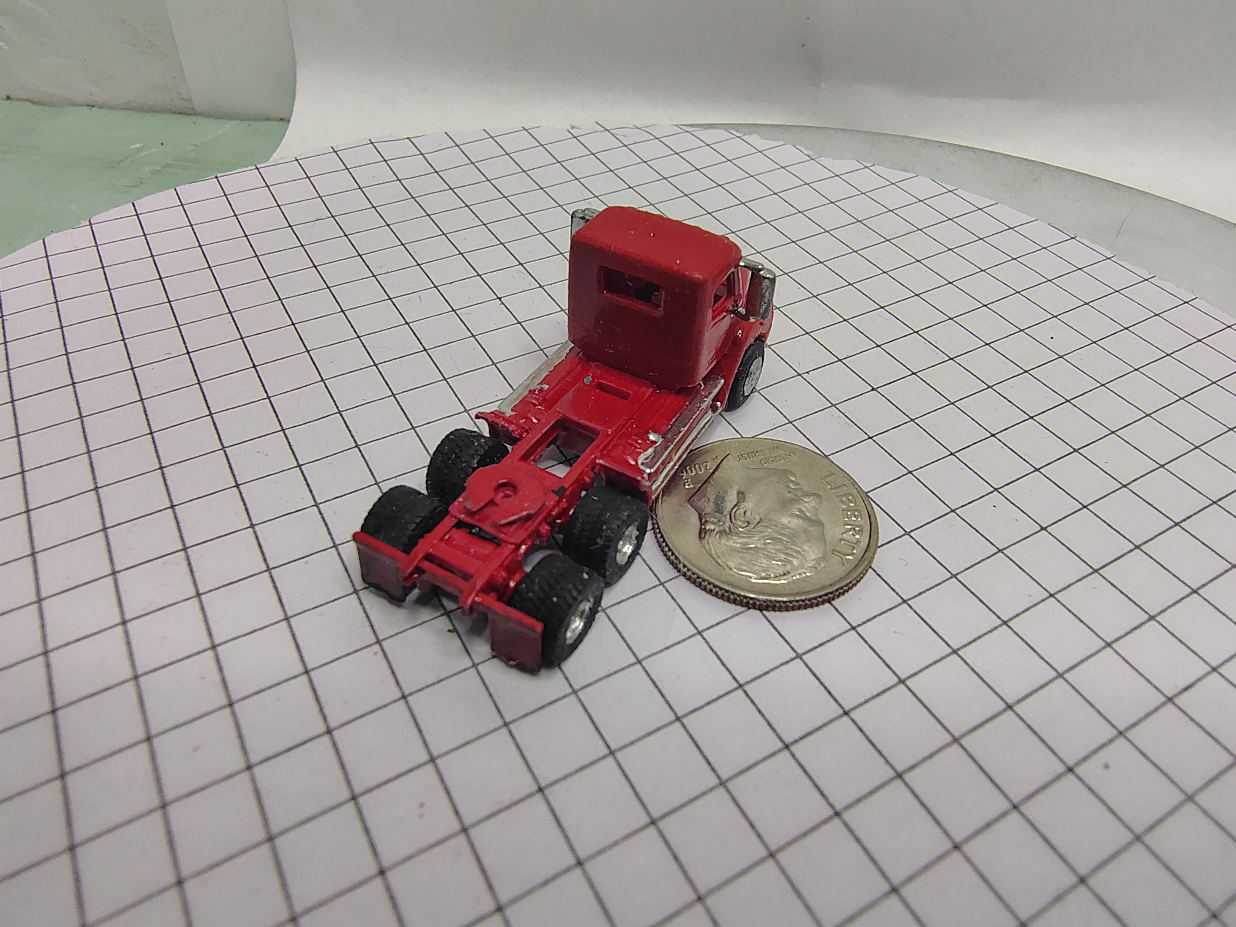 N Scale Freightliner Columbia 