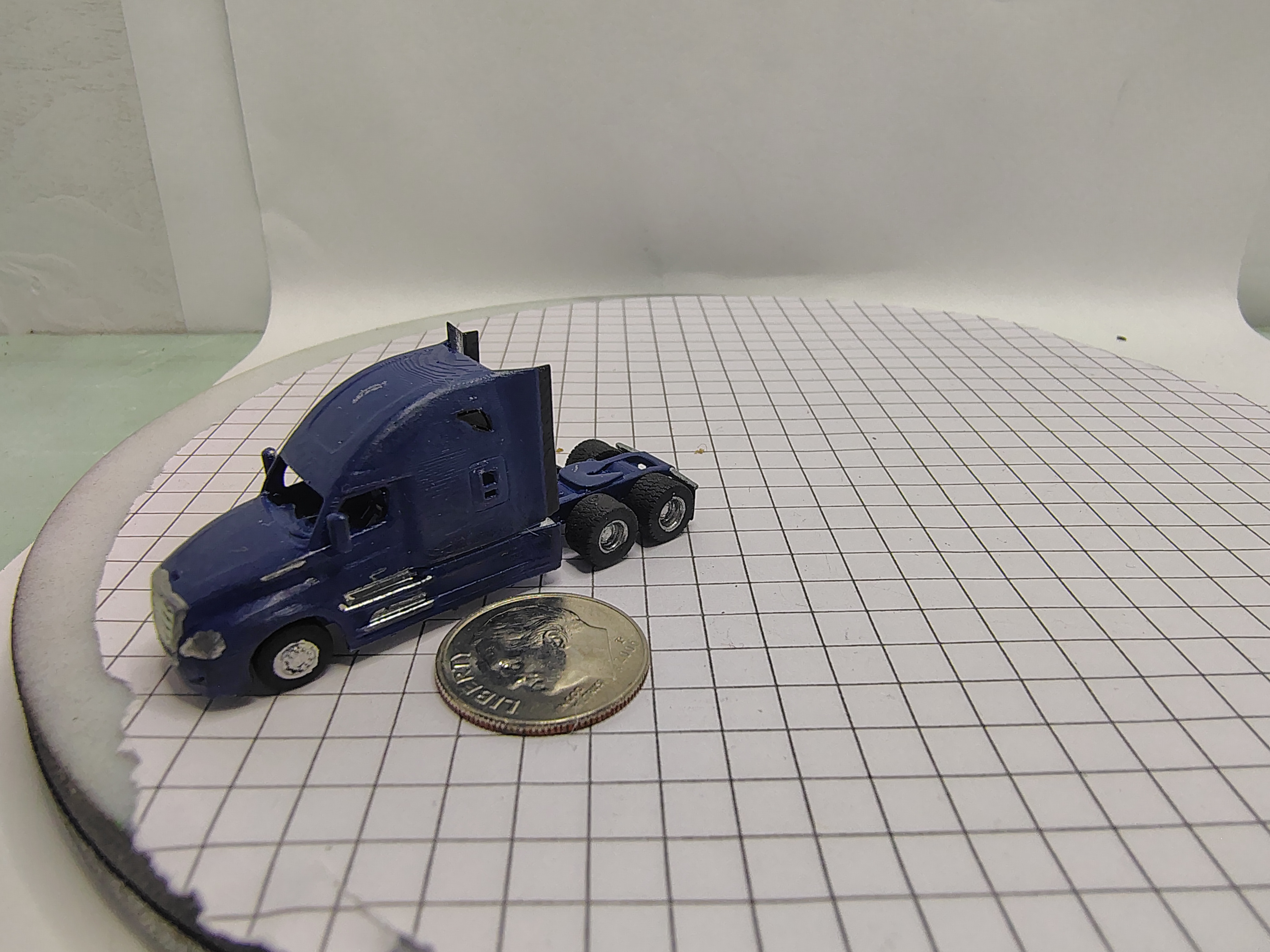 N Scale Freightliner Cascadia Sleeper 