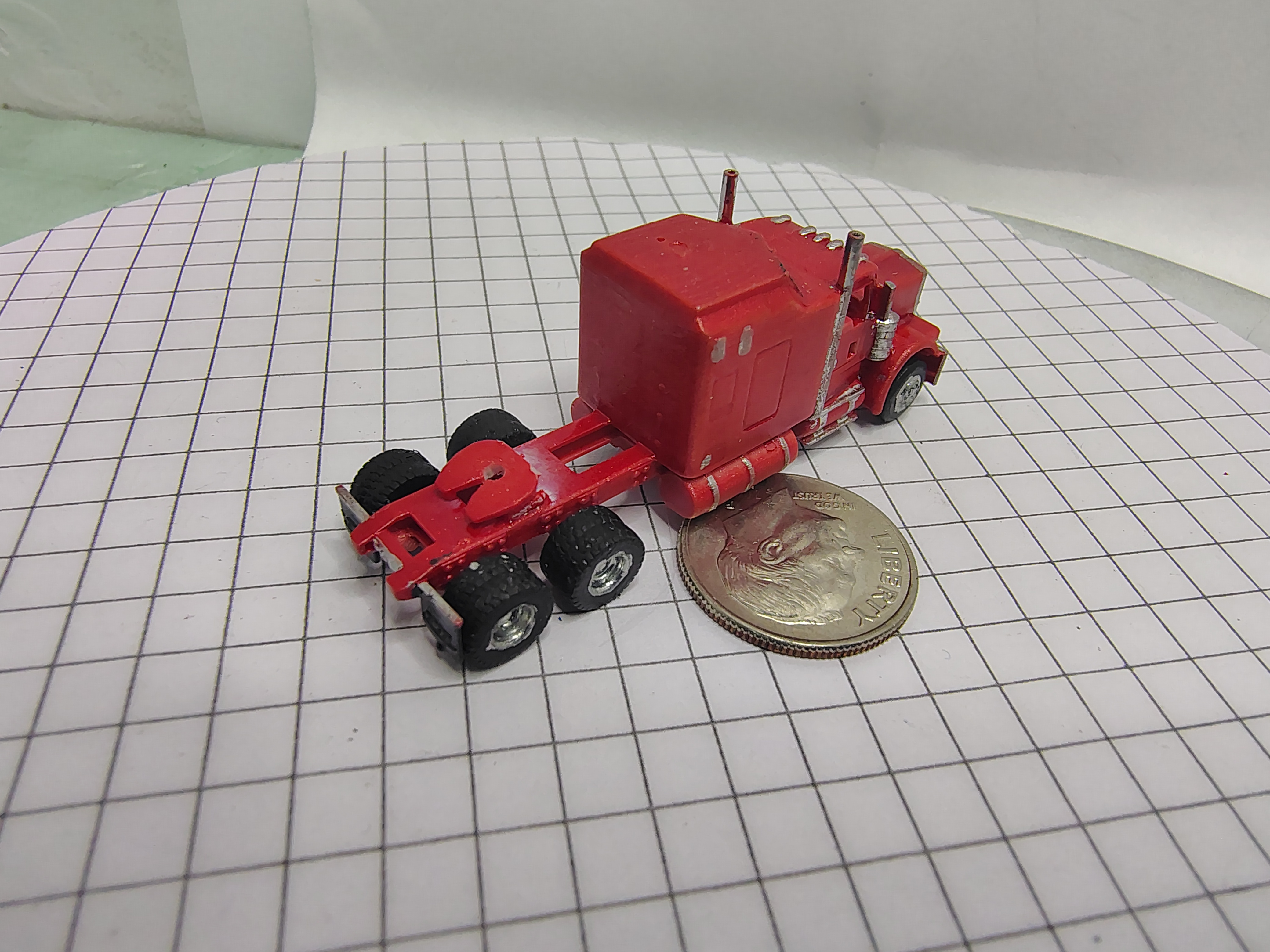 N Scale Kenworth W-900 Aerodyne Sleeper