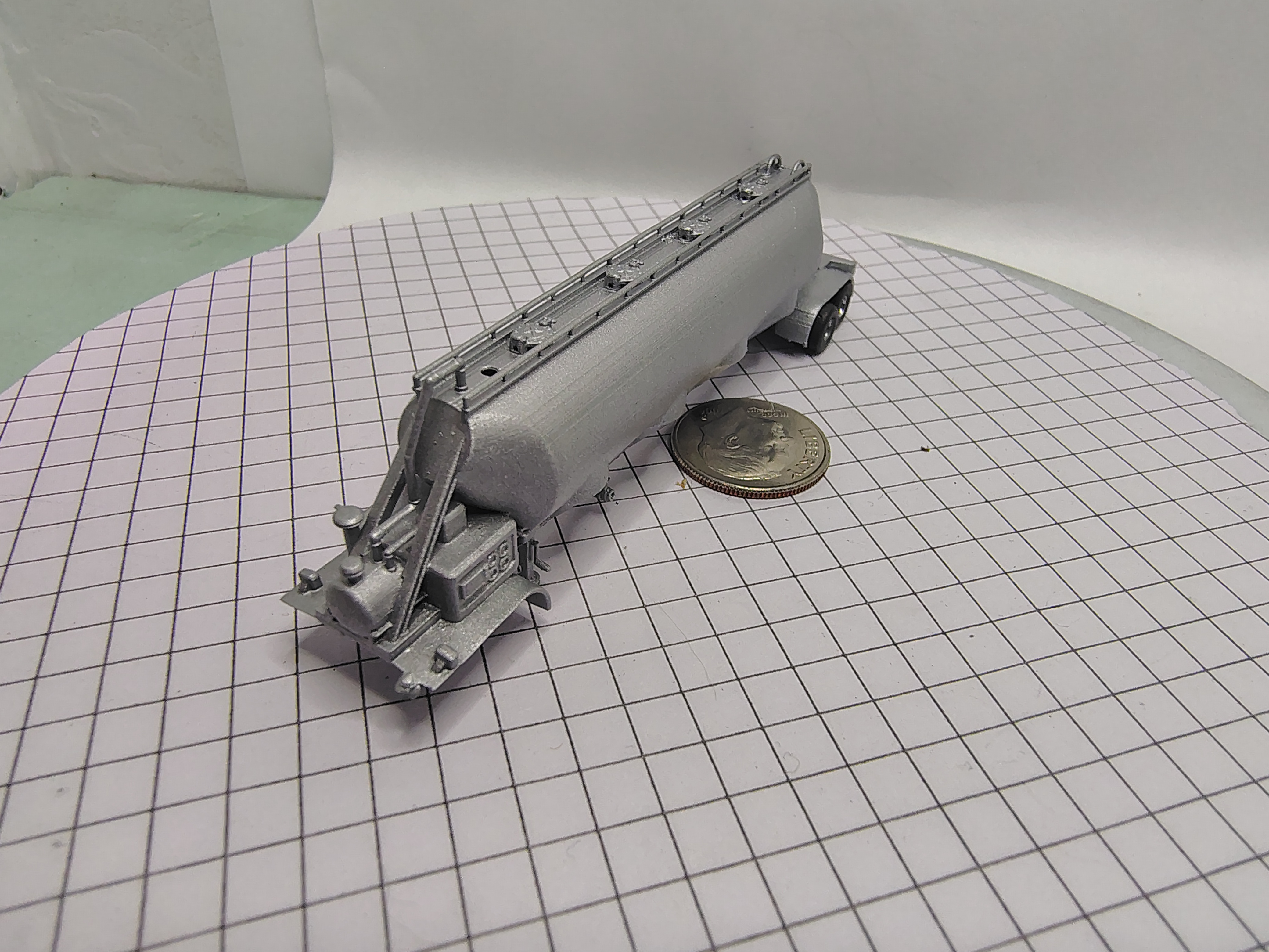 N Scale 4 Bay Dry Bulk Trailer