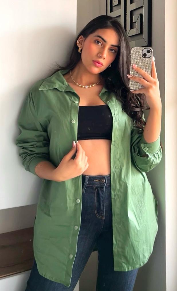 CAMISETA OVERSIZE ELEGANTE