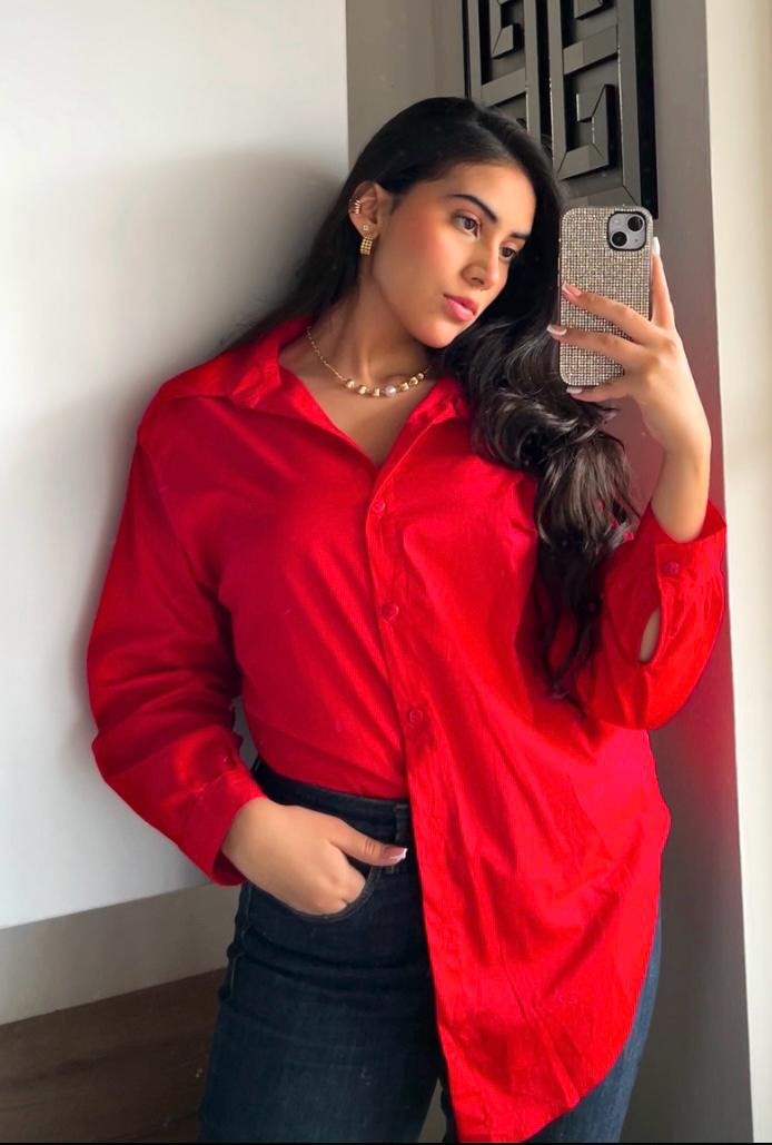 CAMISETA OVERSIZE ELEGANTE