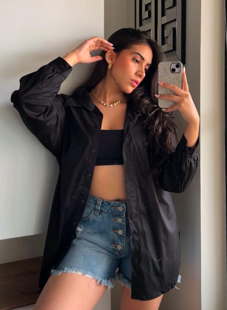 CAMISETA OVERSIZE ELEGANTE