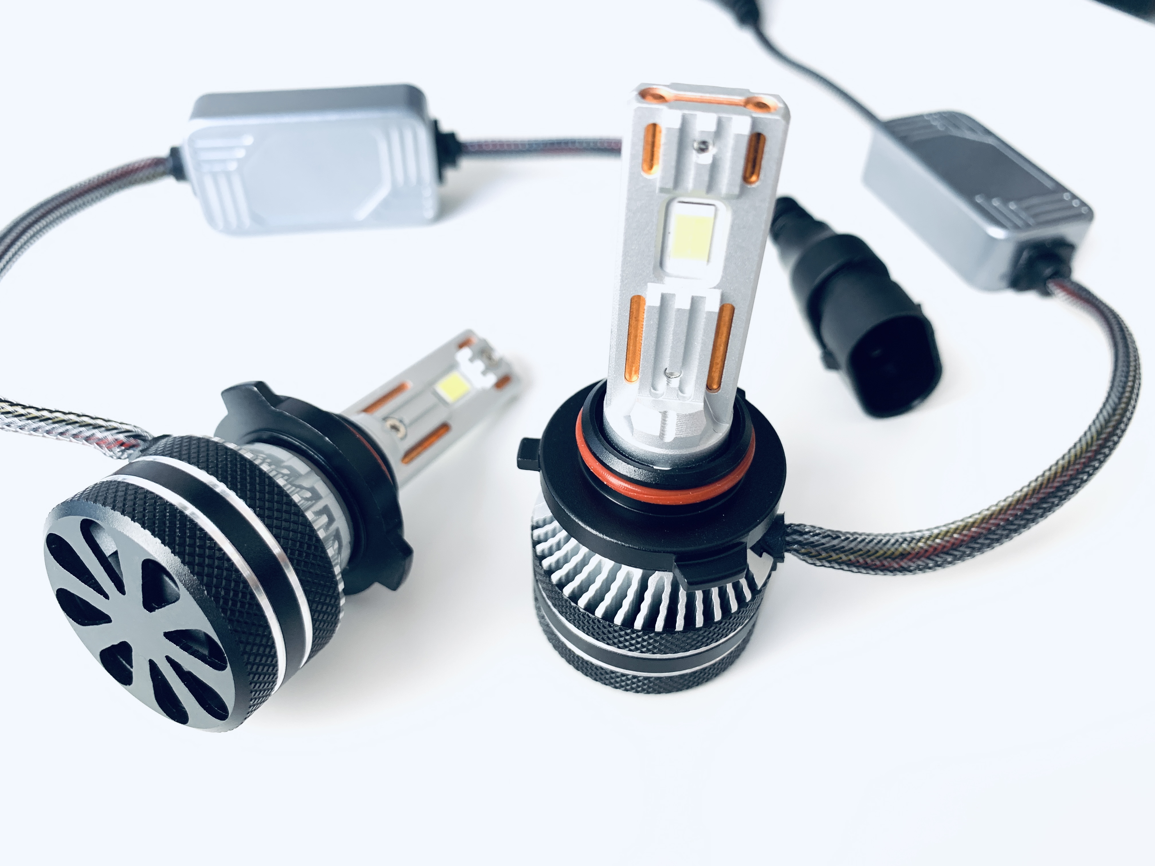 LED HB3/H10/9005 Lumen5570 +900% 