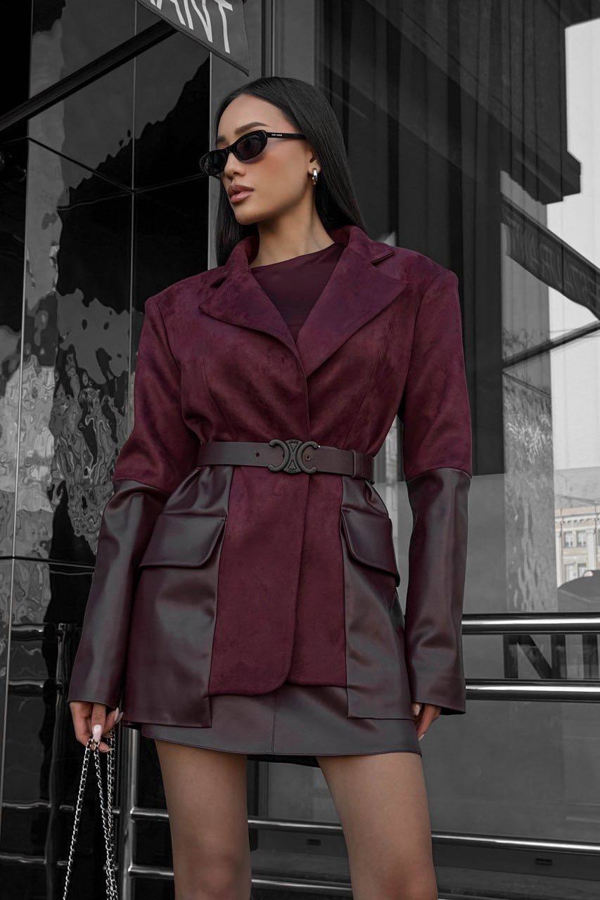 Bordo spalvos stilingas švarkas
