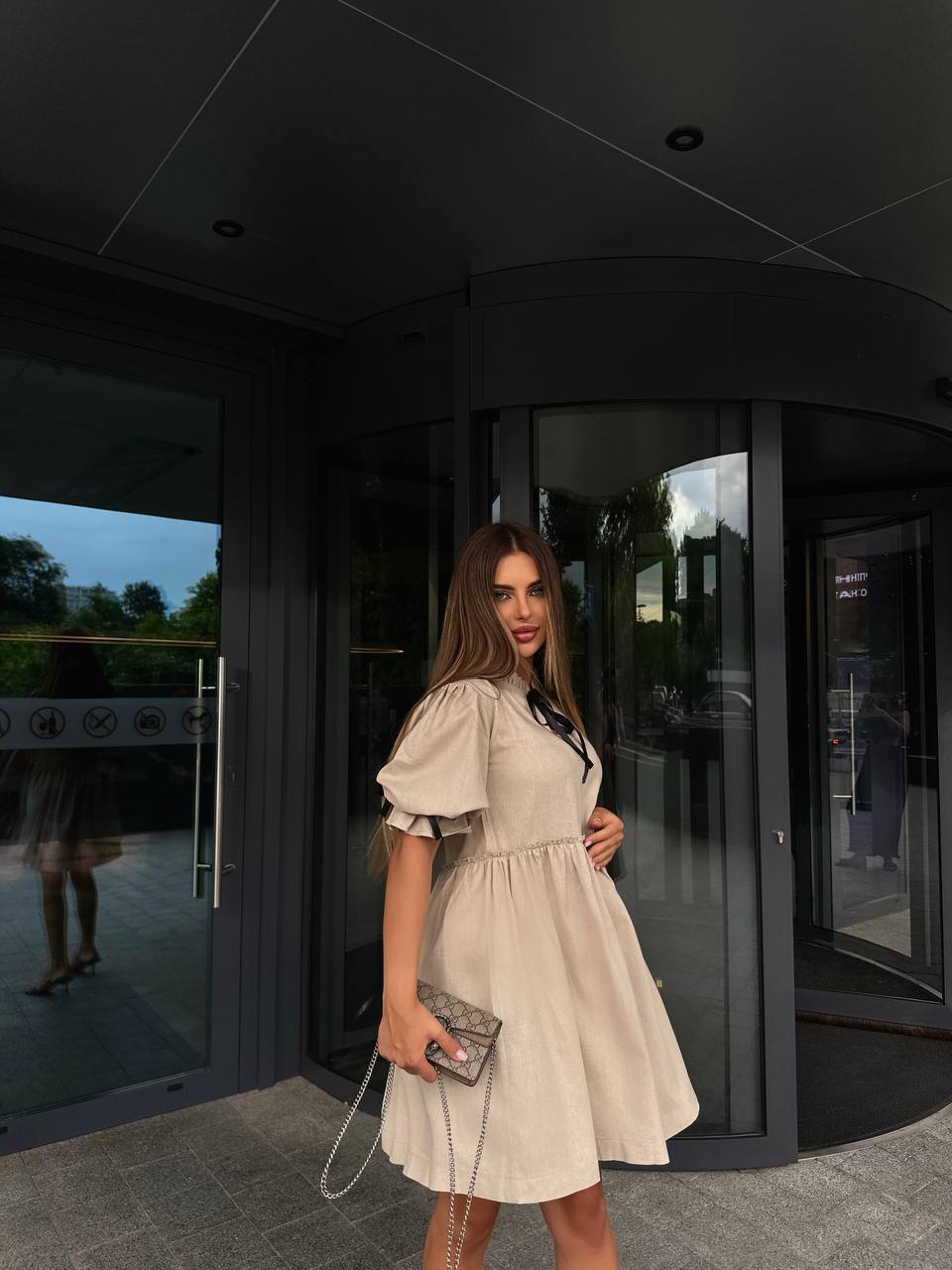 Rusva lininė suknelė