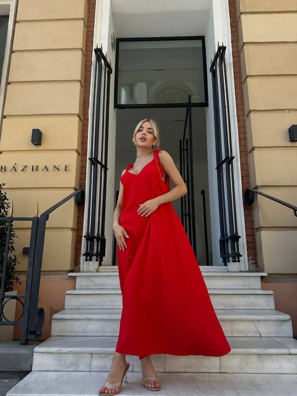 Raudona lininė suknelė - sarafanas
