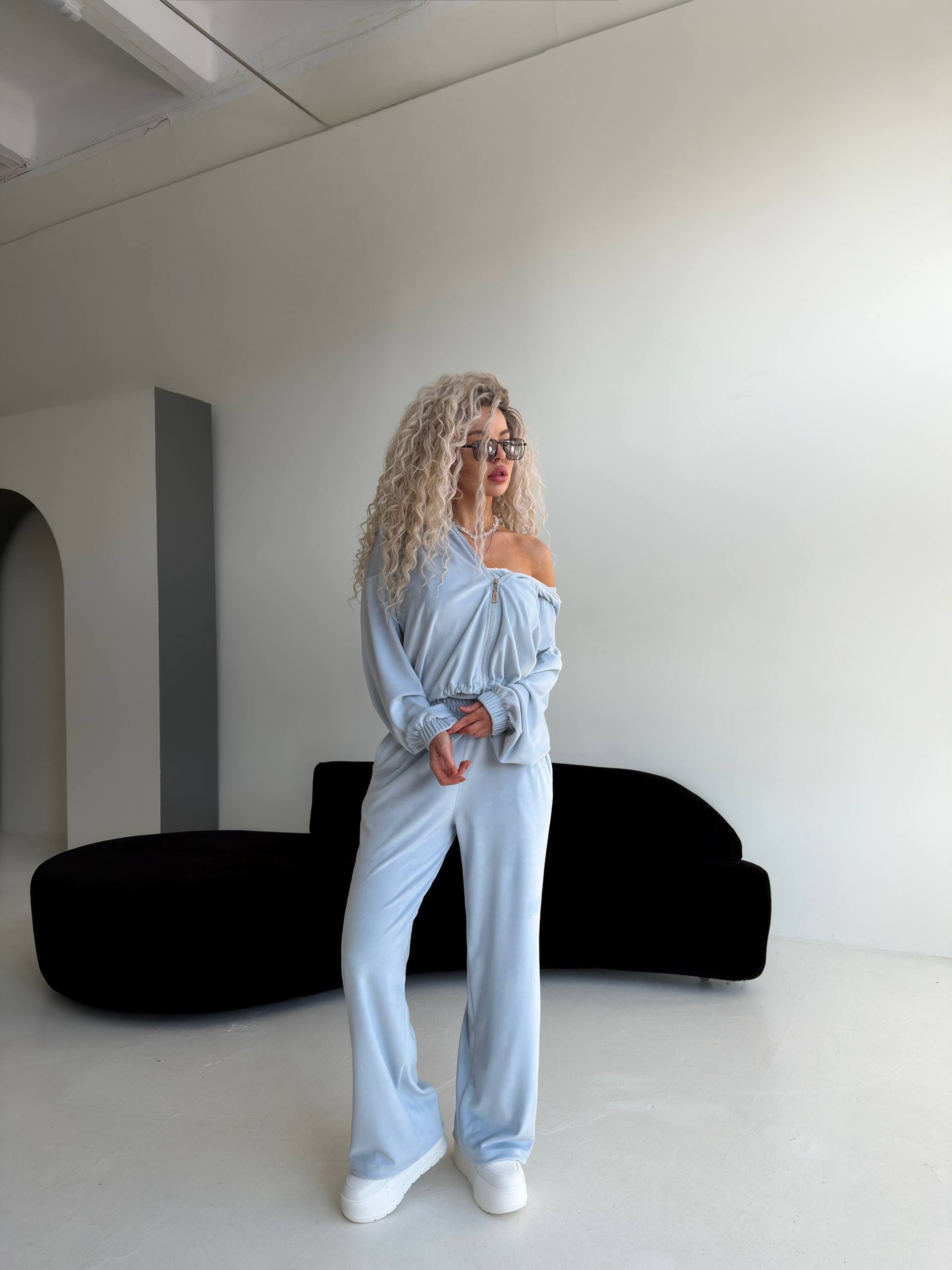 Šviesiai mėlynas 3-jų dalių veliūro komplektas