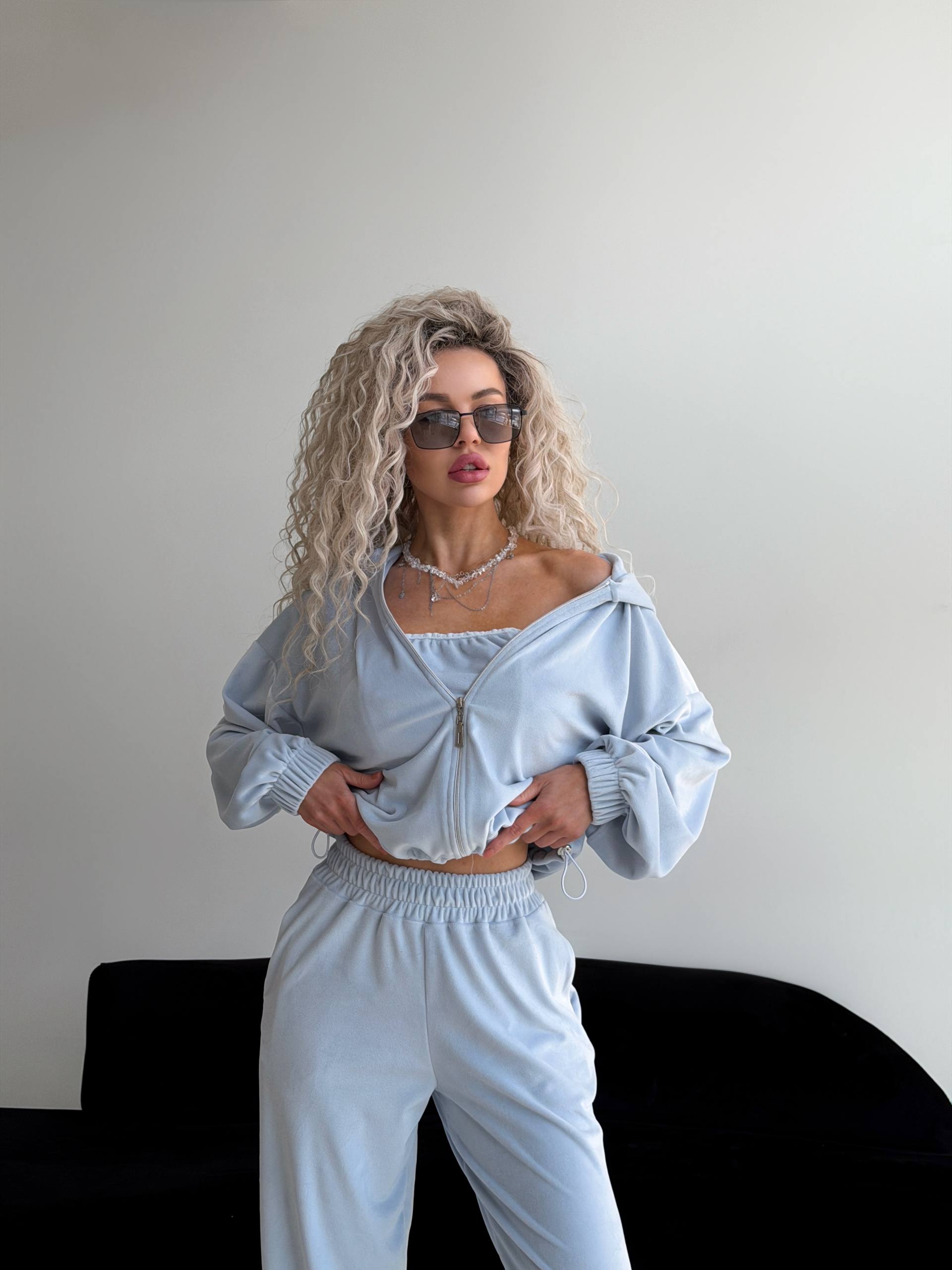 Šviesiai mėlynas 3-jų dalių veliūro komplektas